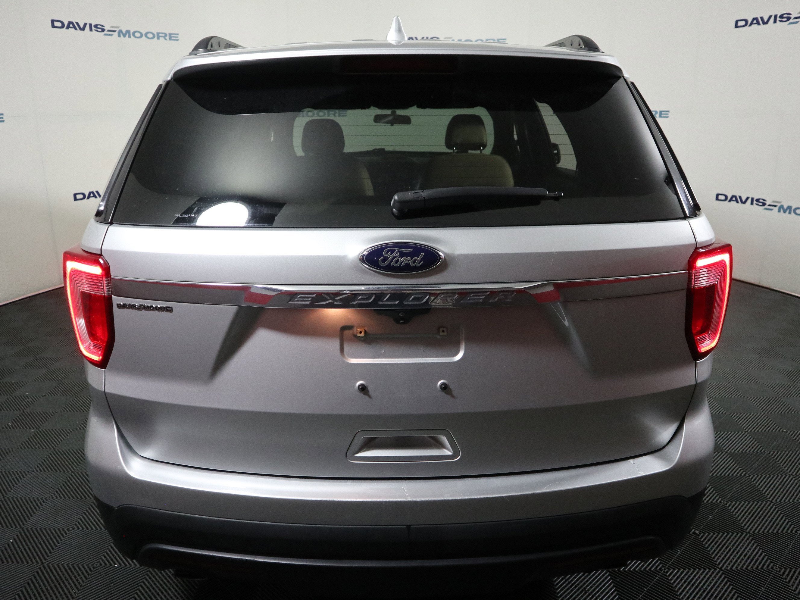 2017 Ford Explorer Base