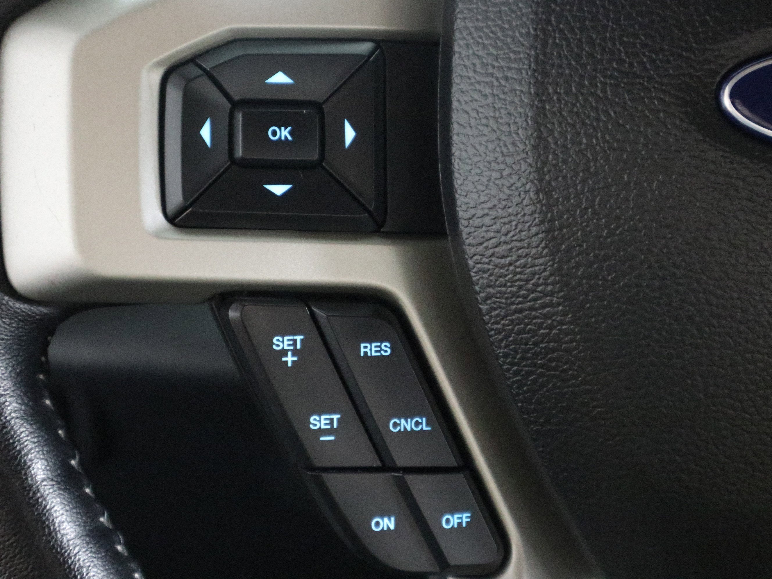 2022 Ford Super Duty F-250 SRW LARIAT