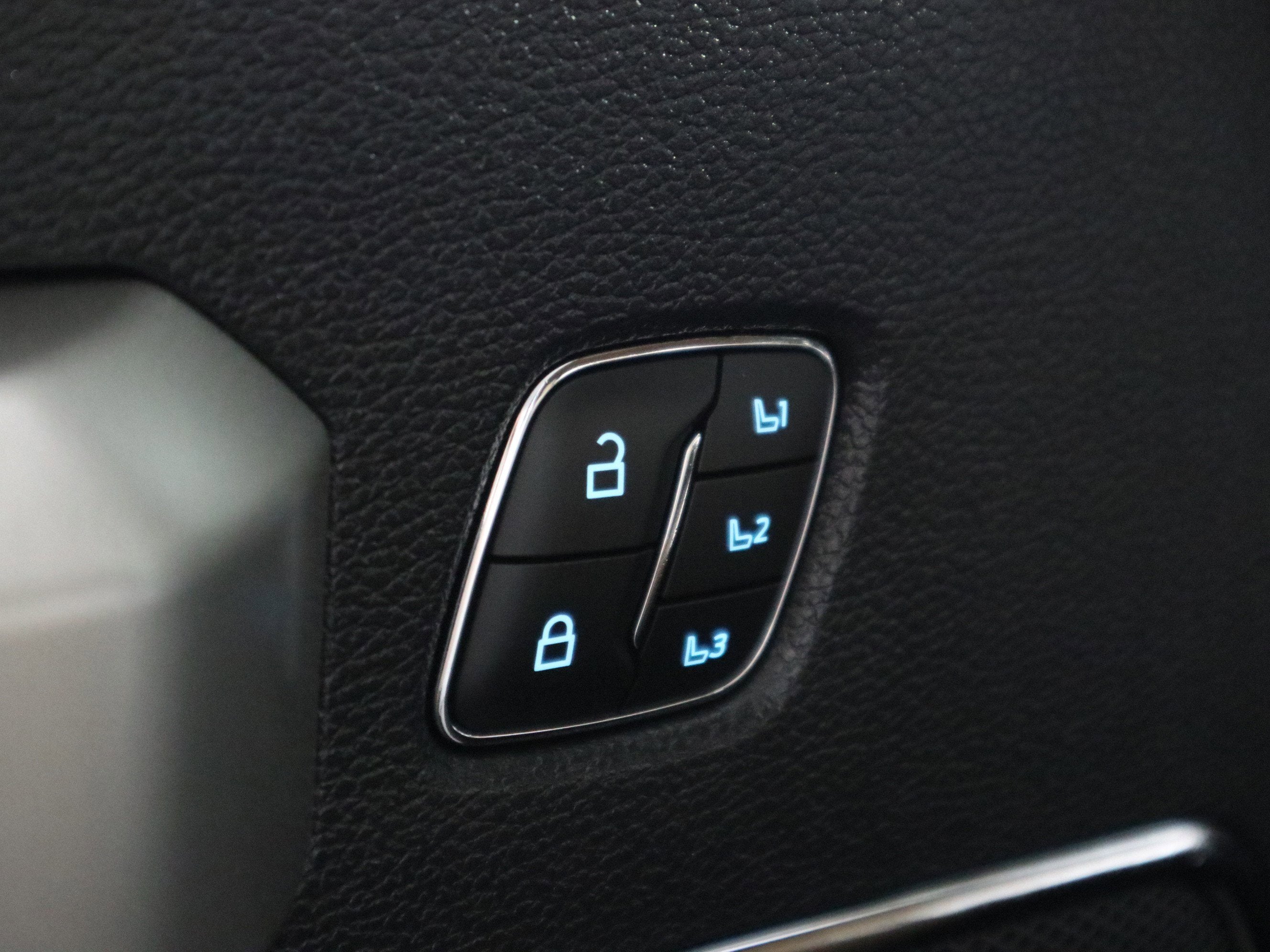 2022 Ford Super Duty F-250 SRW LARIAT
