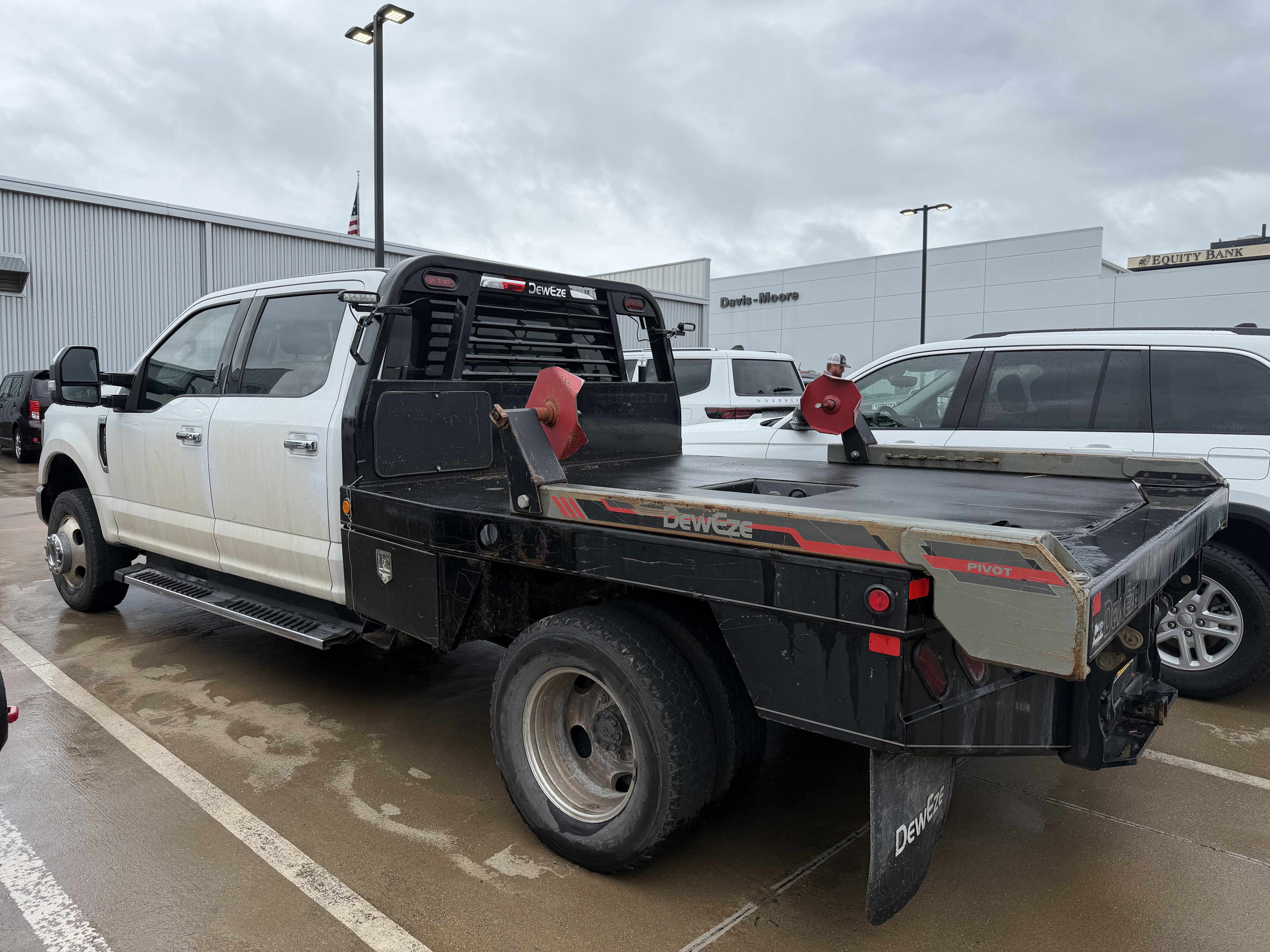 2020 Ford Super Duty F-350 DRW XLT BALE BED