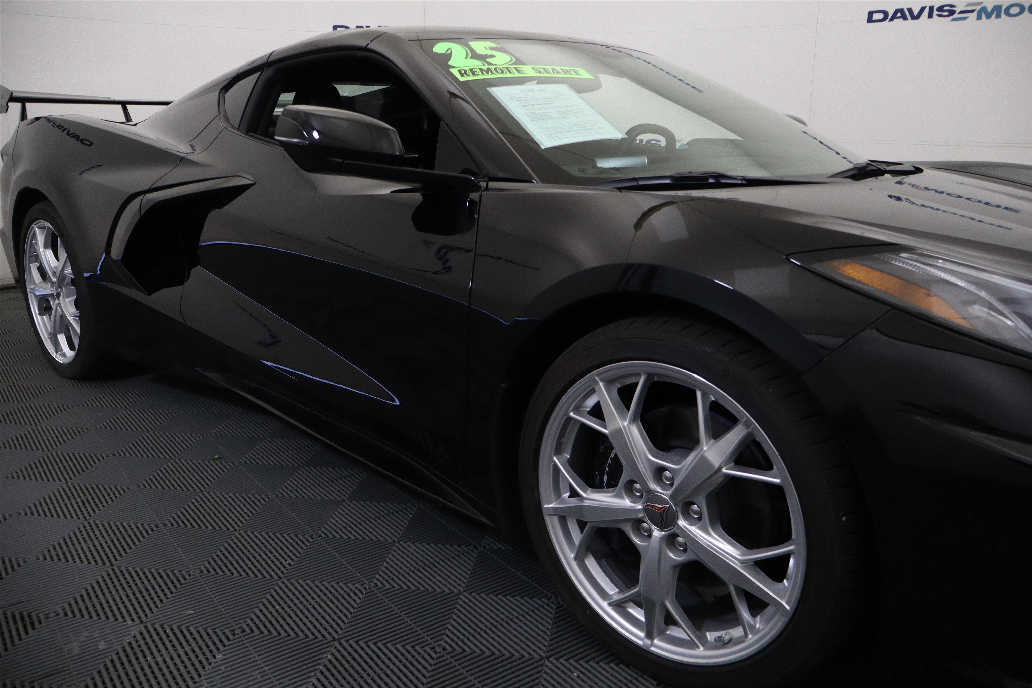 2023 Chevrolet Corvette 1LT