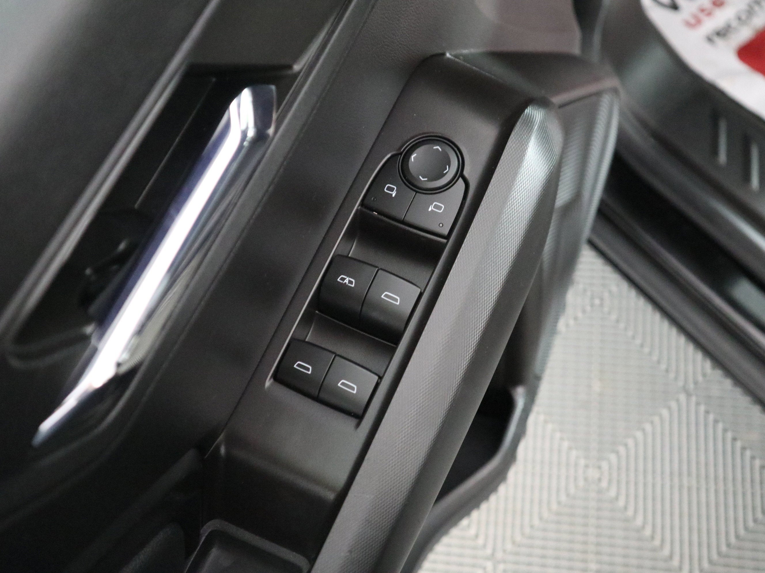 2023 Chevrolet Colorado 2WD LT Crew Cab