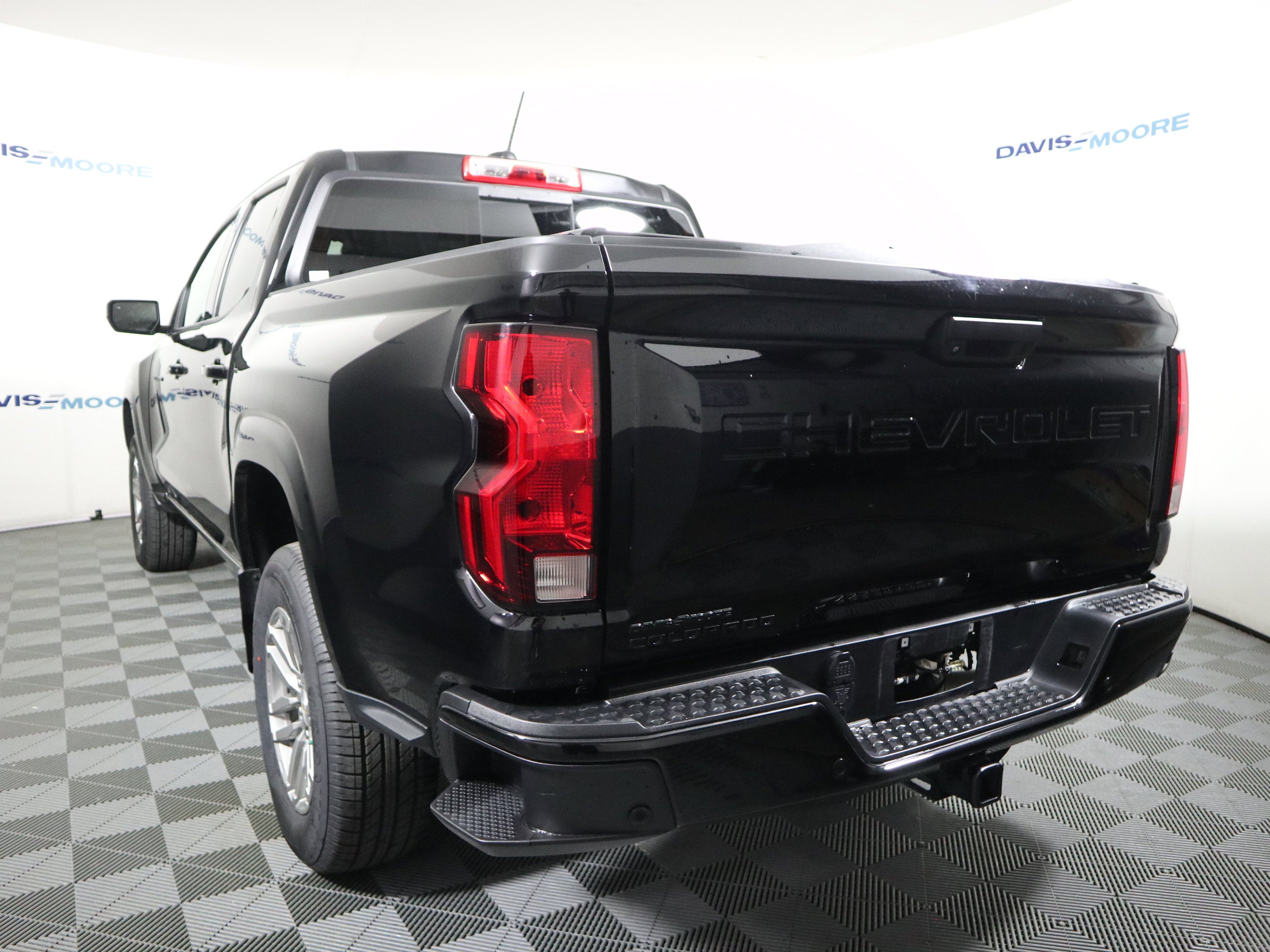 2023 Chevrolet Colorado 2WD LT Crew Cab