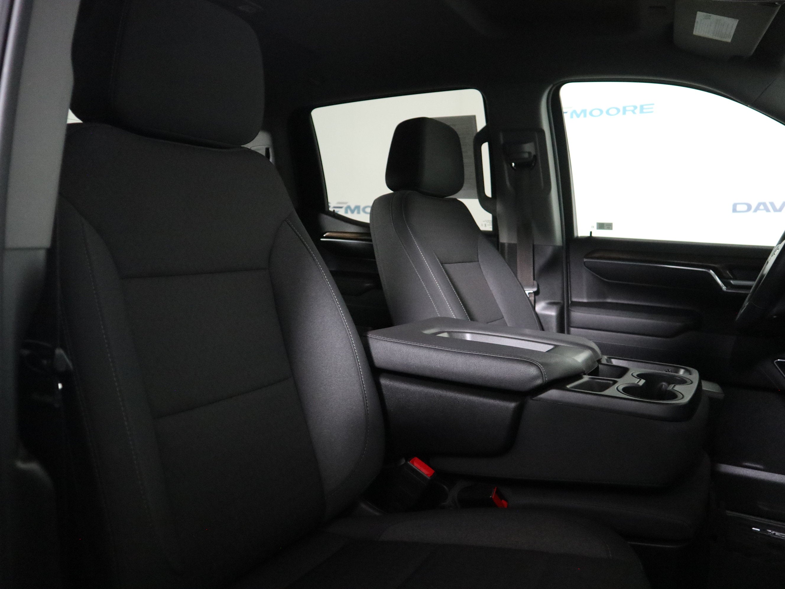 2024 Chevrolet Silverado 1500 LT Crew Cab 4WD