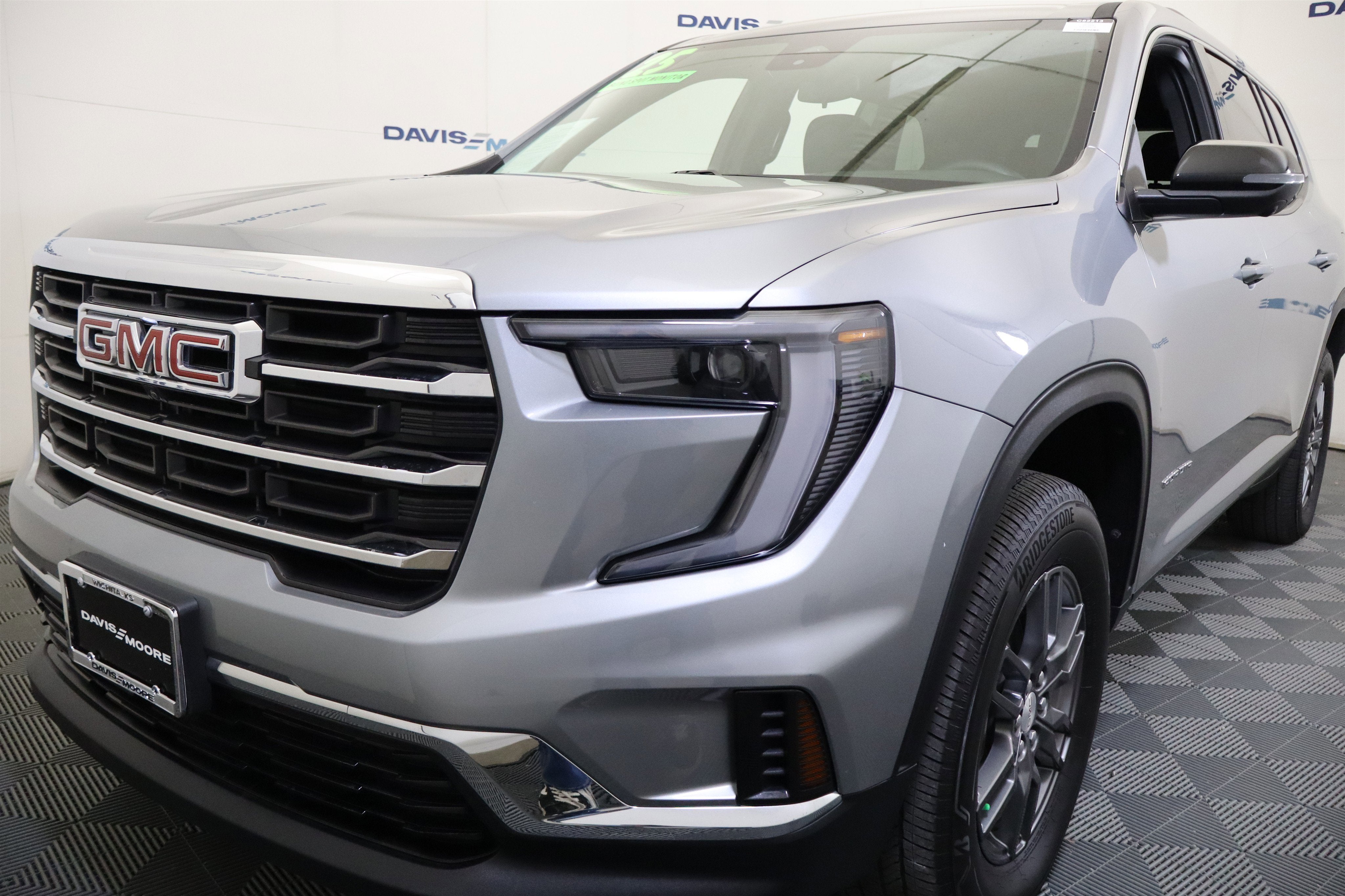 2025 GMC Acadia FWD Elevation