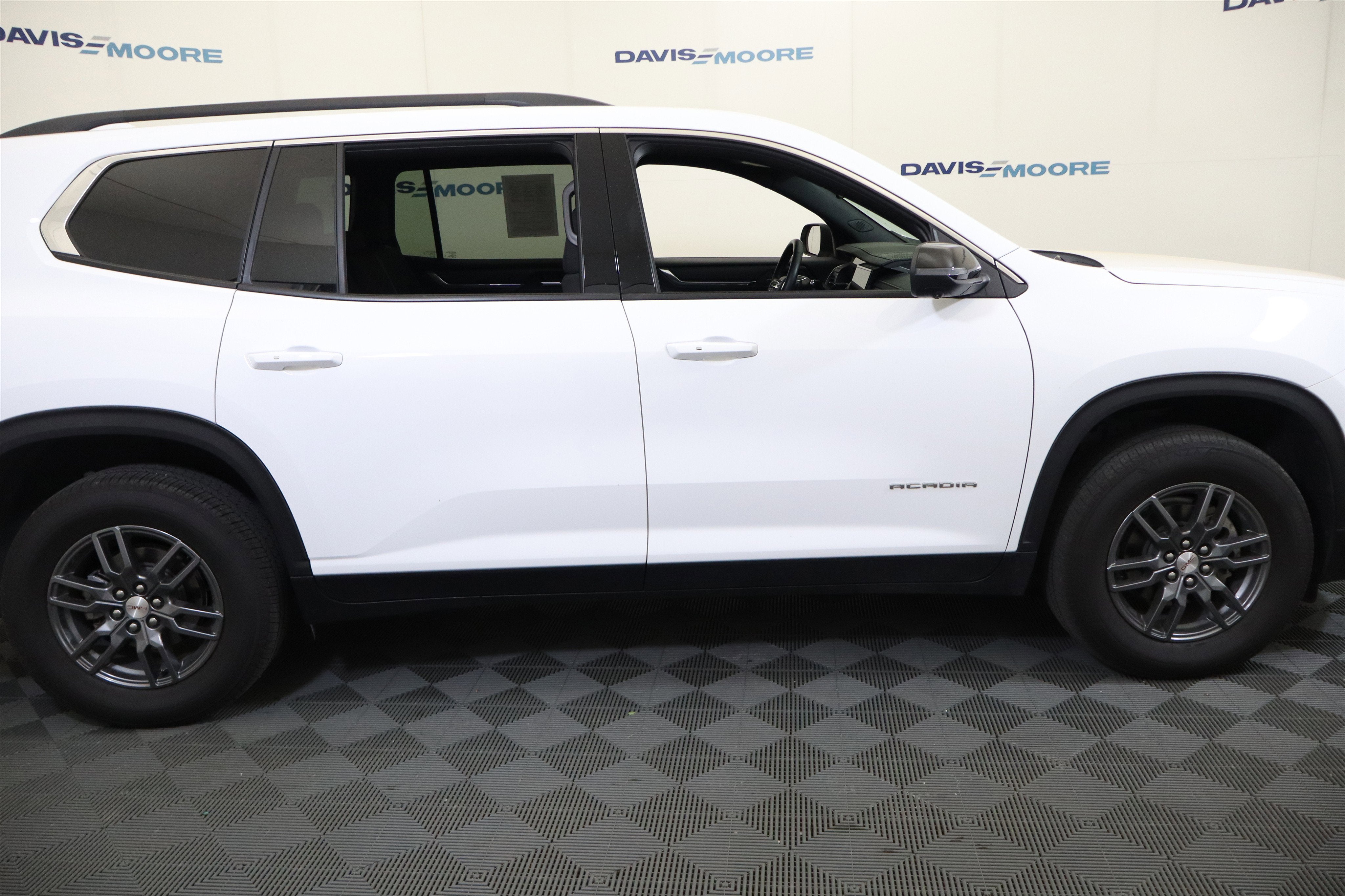 2025 GMC Acadia AWD Elevation