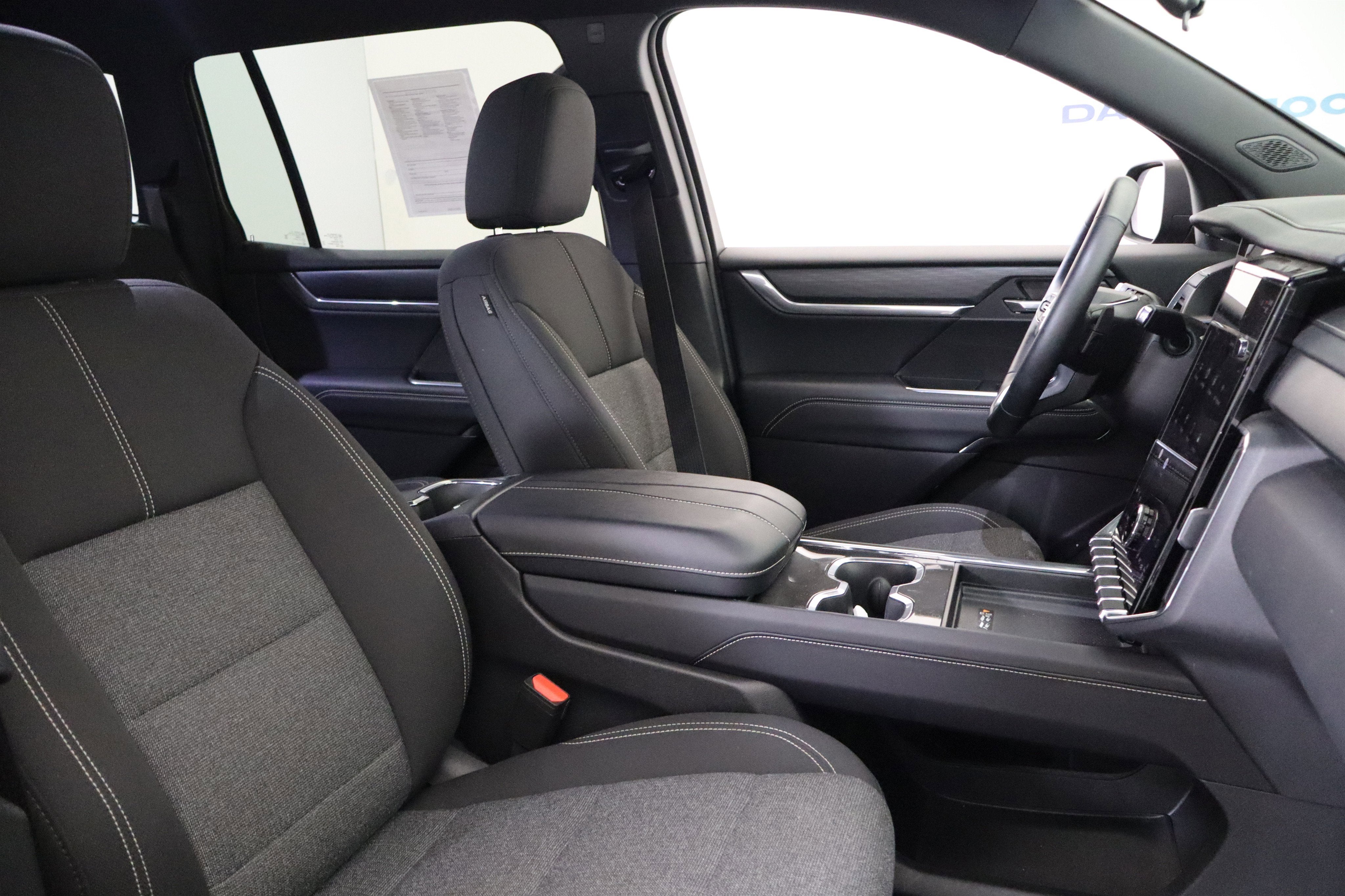 2025 GMC Acadia AWD Elevation