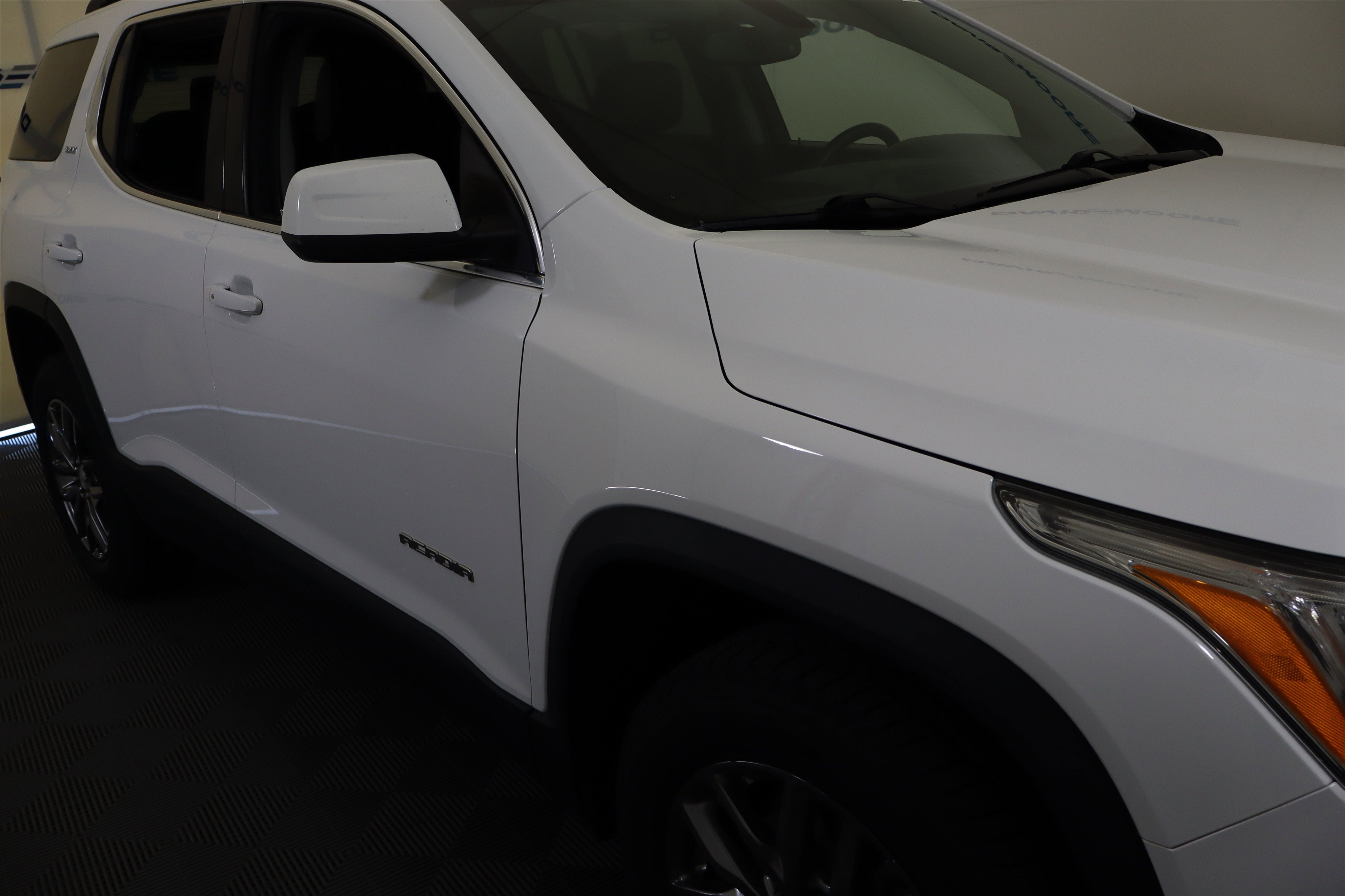 2018 GMC Acadia SLT