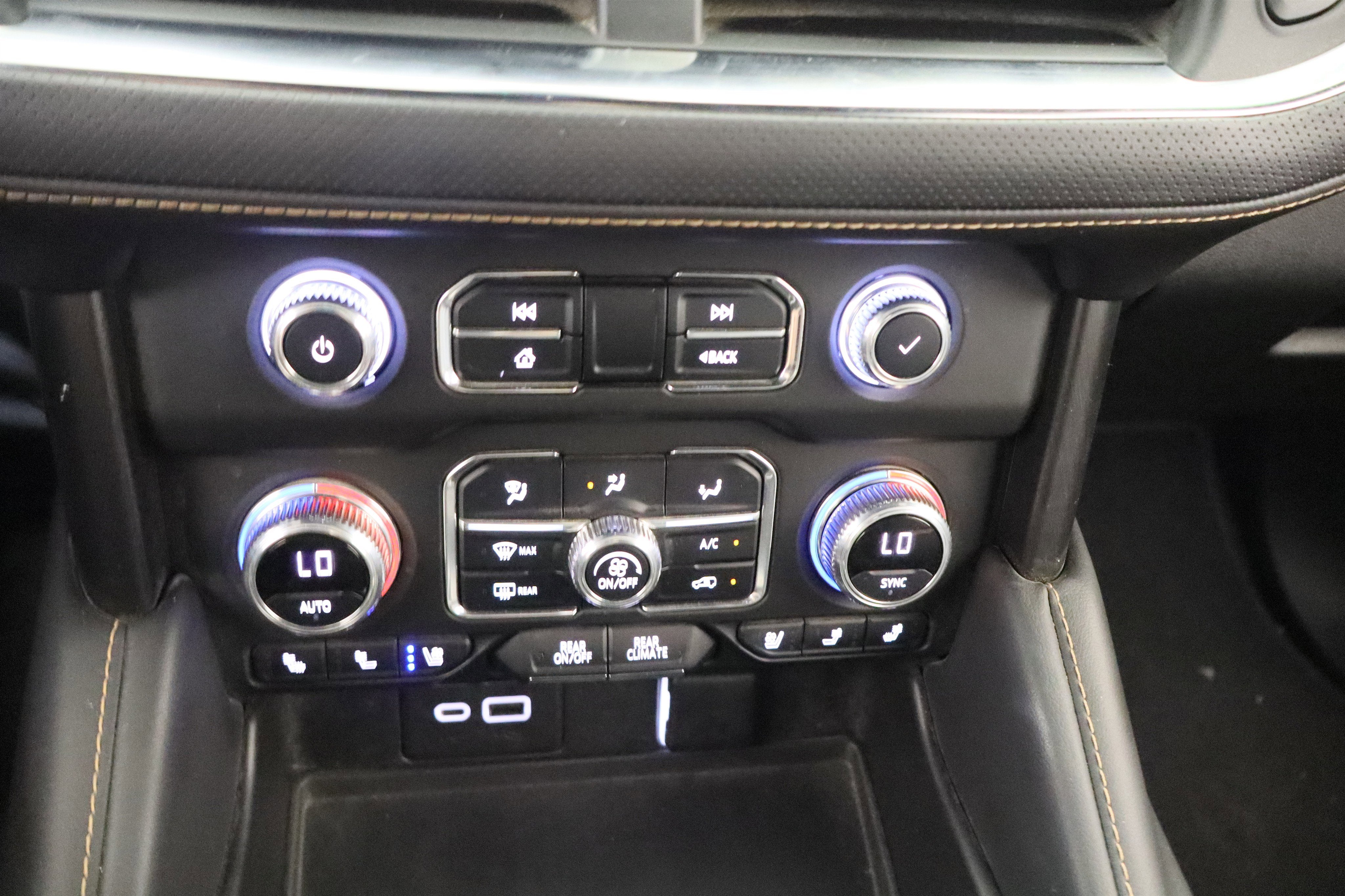 2022 GMC Yukon AT4