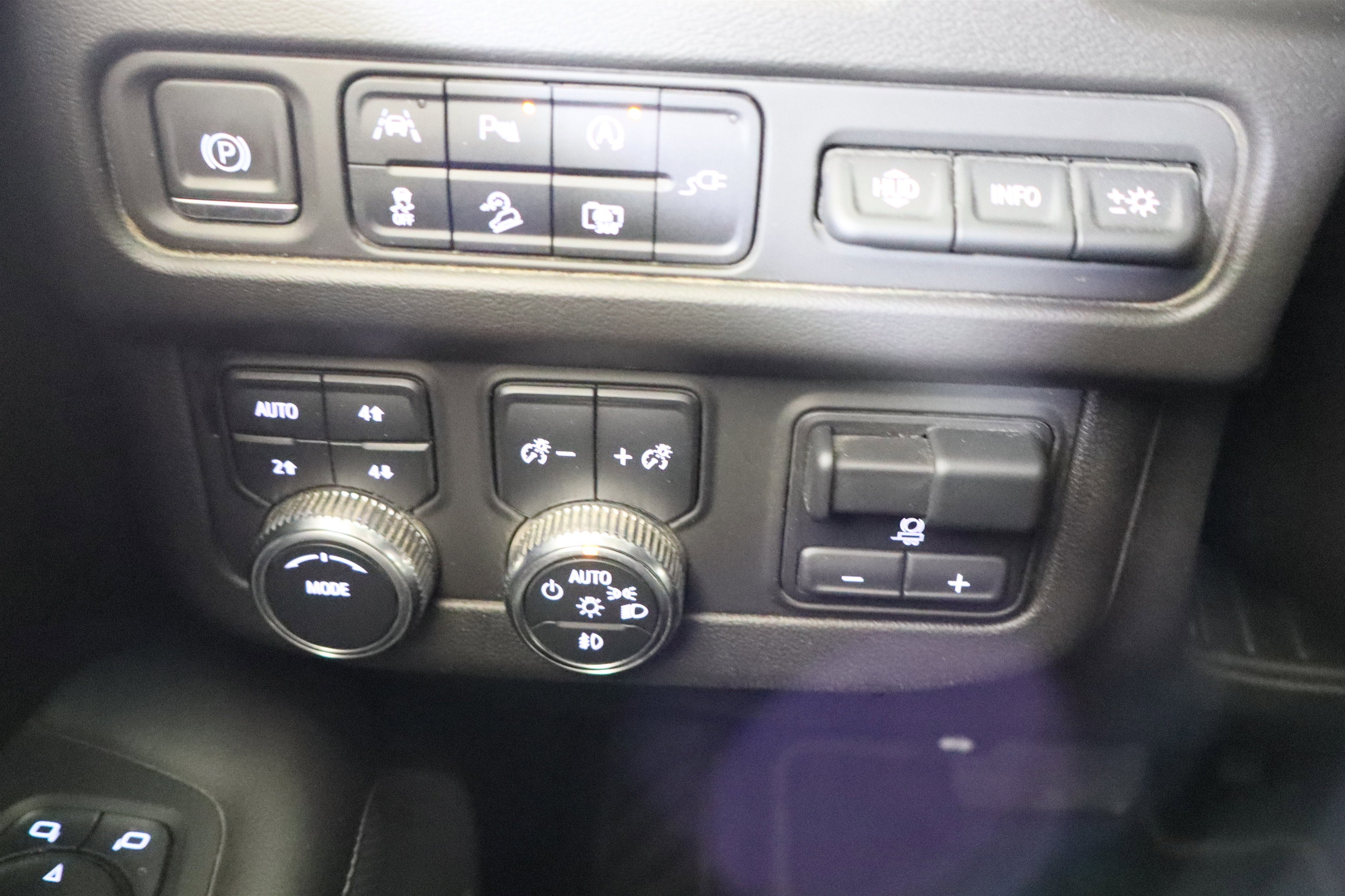2022 GMC Yukon AT4