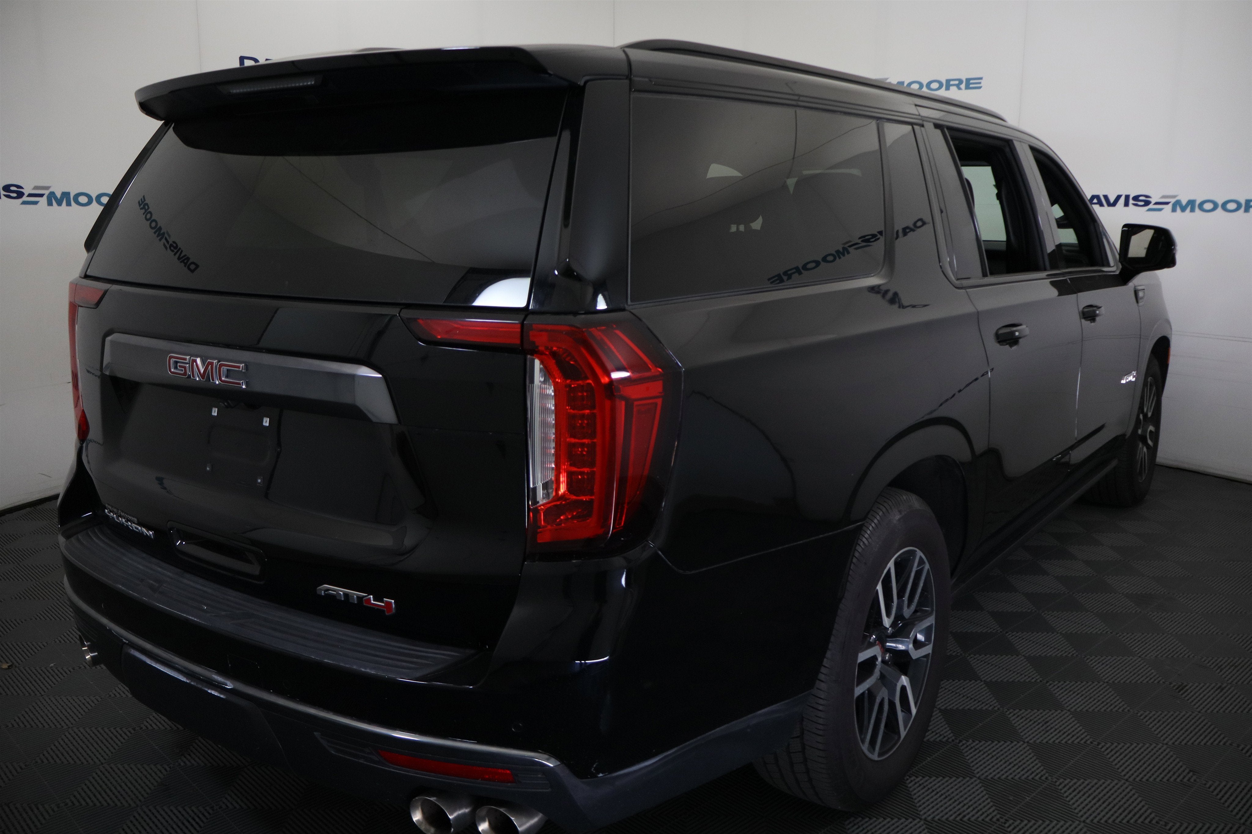 2023 GMC Yukon XL AT4