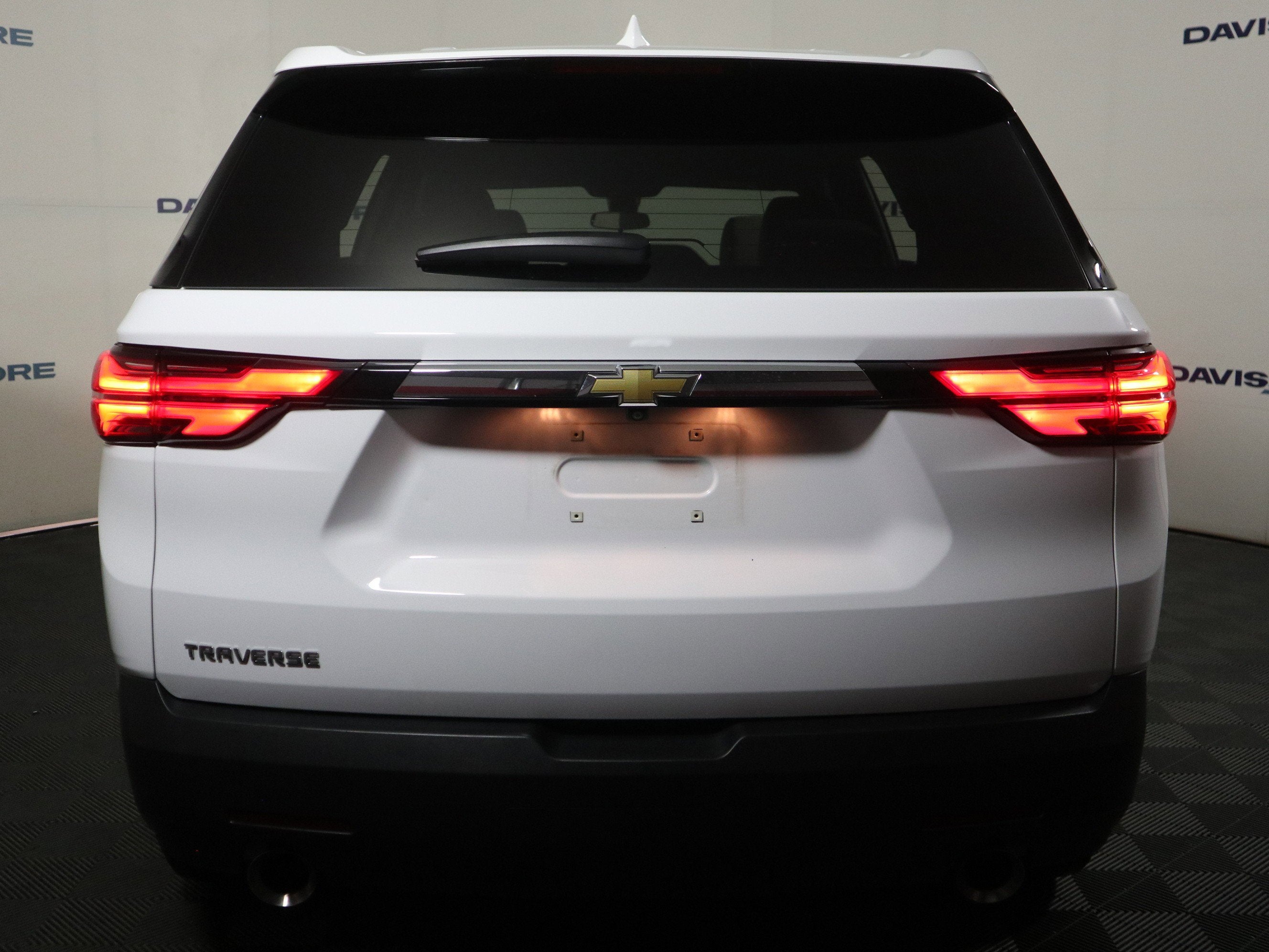 2023 Chevrolet Traverse LS