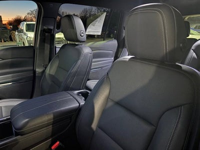 2025 Chevrolet Traverse FWD LT