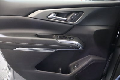 2025 Chevrolet Traverse FWD LT