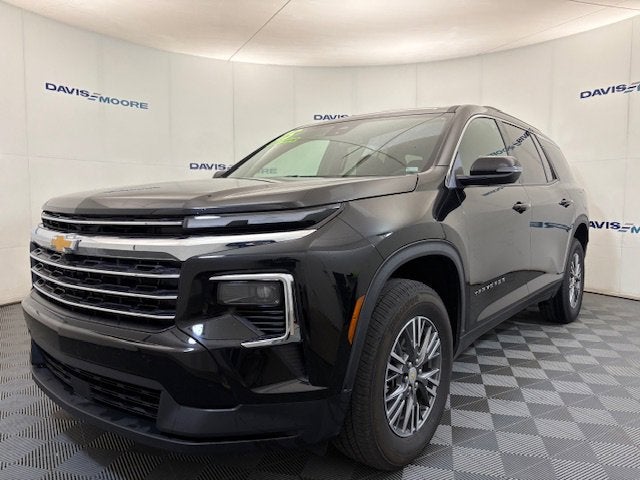 2025 Chevrolet Traverse FWD LT