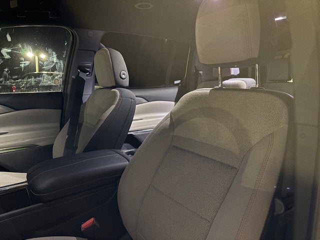 2025 Chevrolet Traverse FWD LT