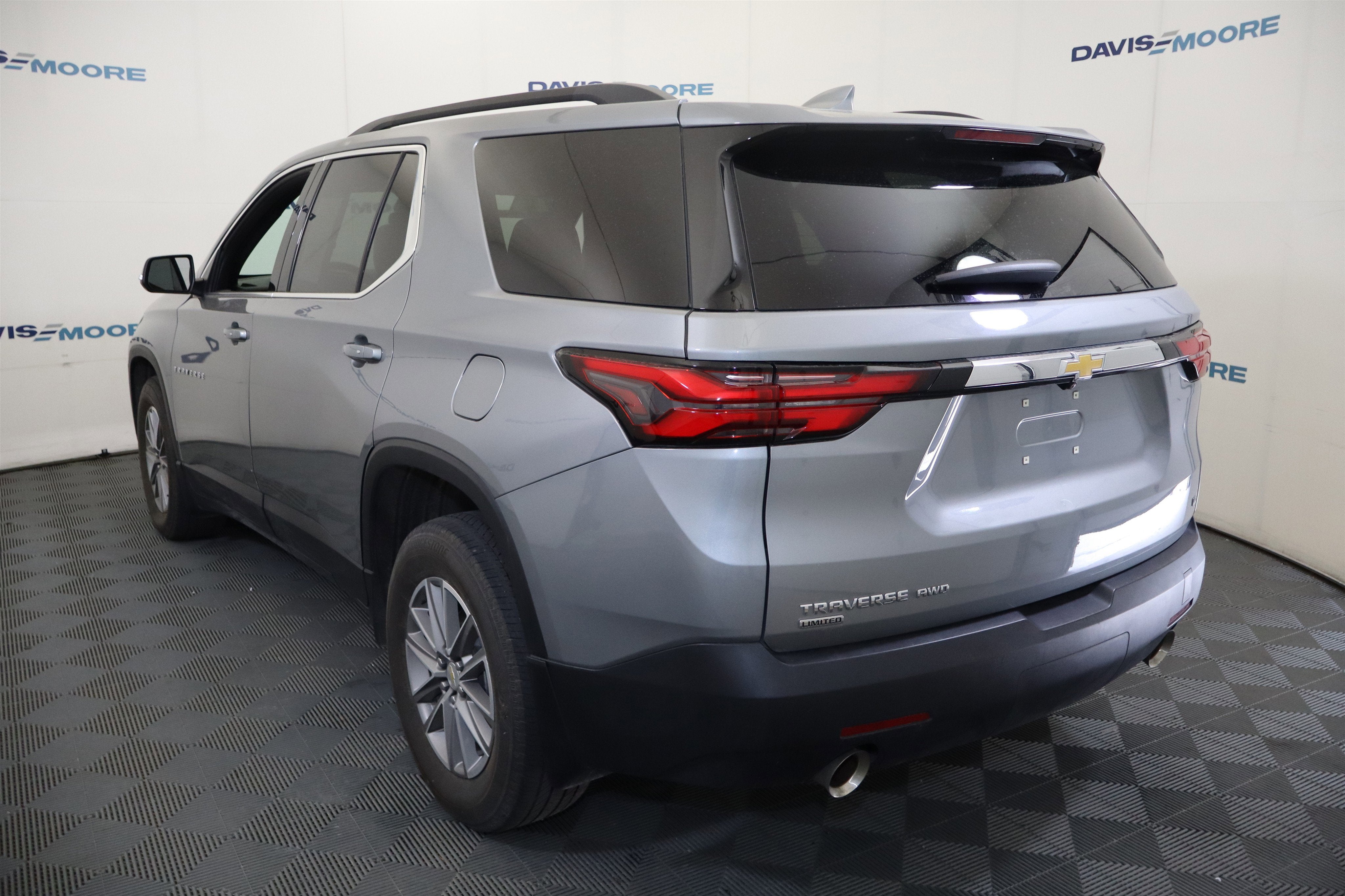 2024 Chevrolet Traverse Limited LT Cloth