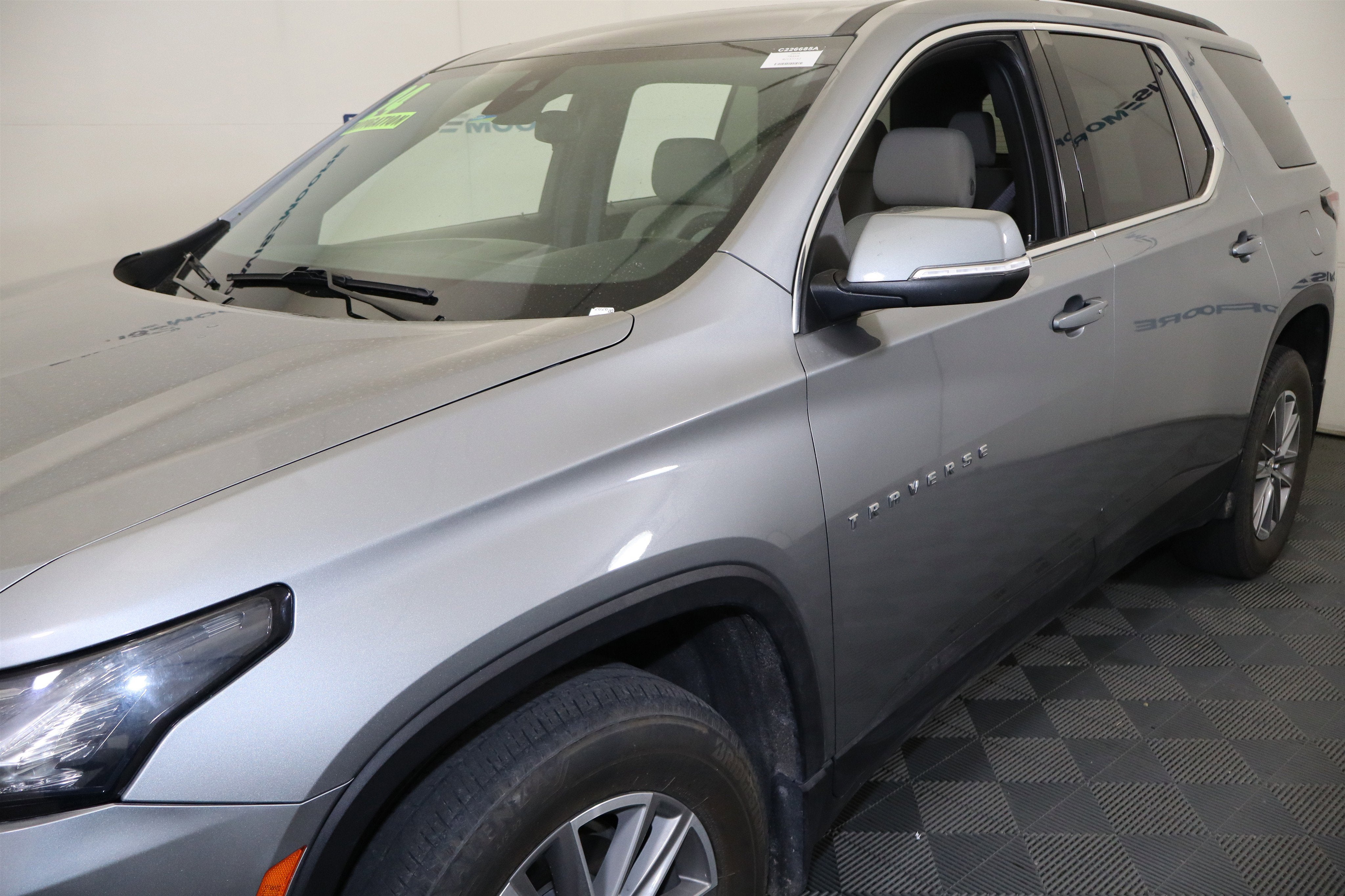 2024 Chevrolet Traverse Limited LT Cloth