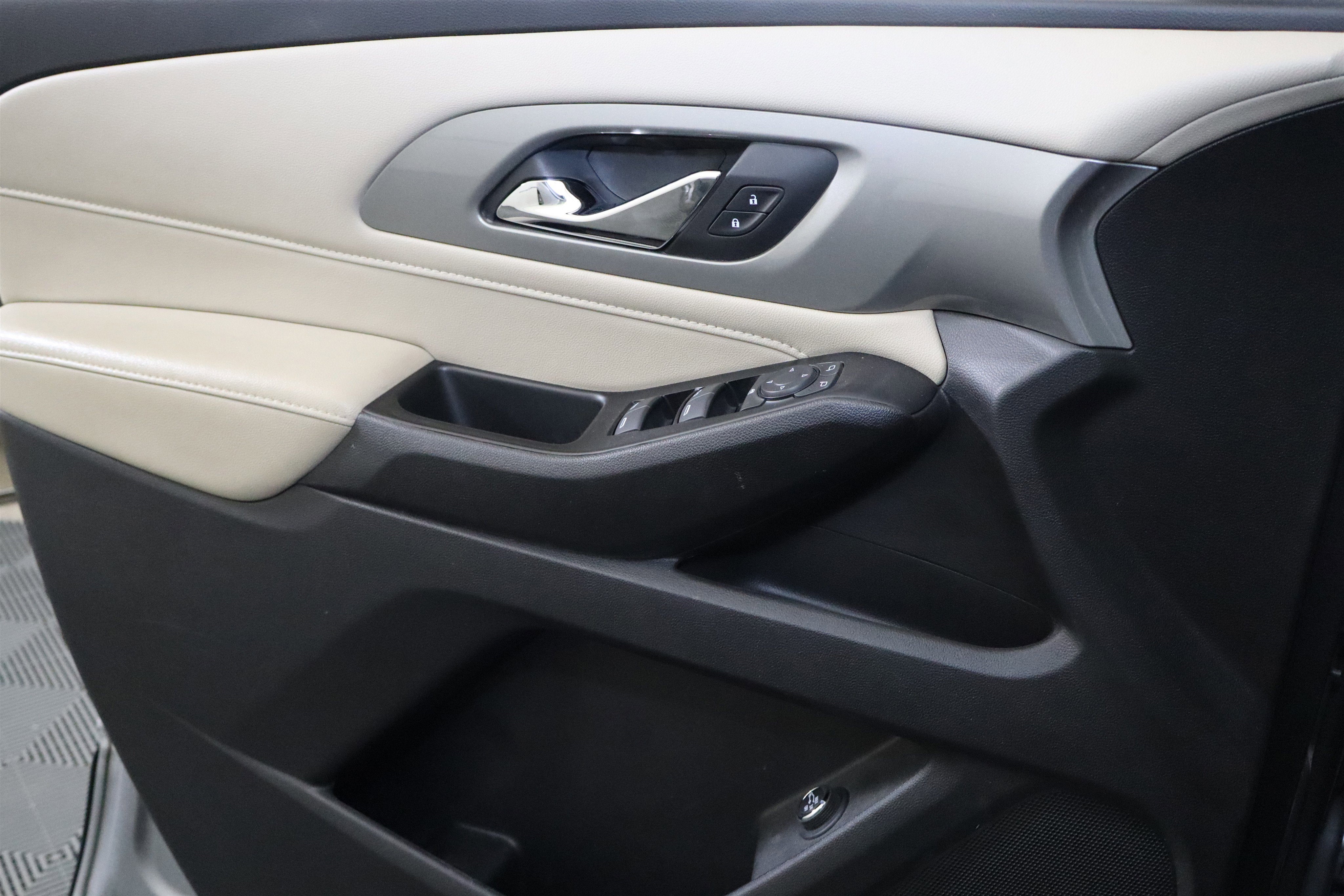 2024 Chevrolet Traverse Limited LT Cloth