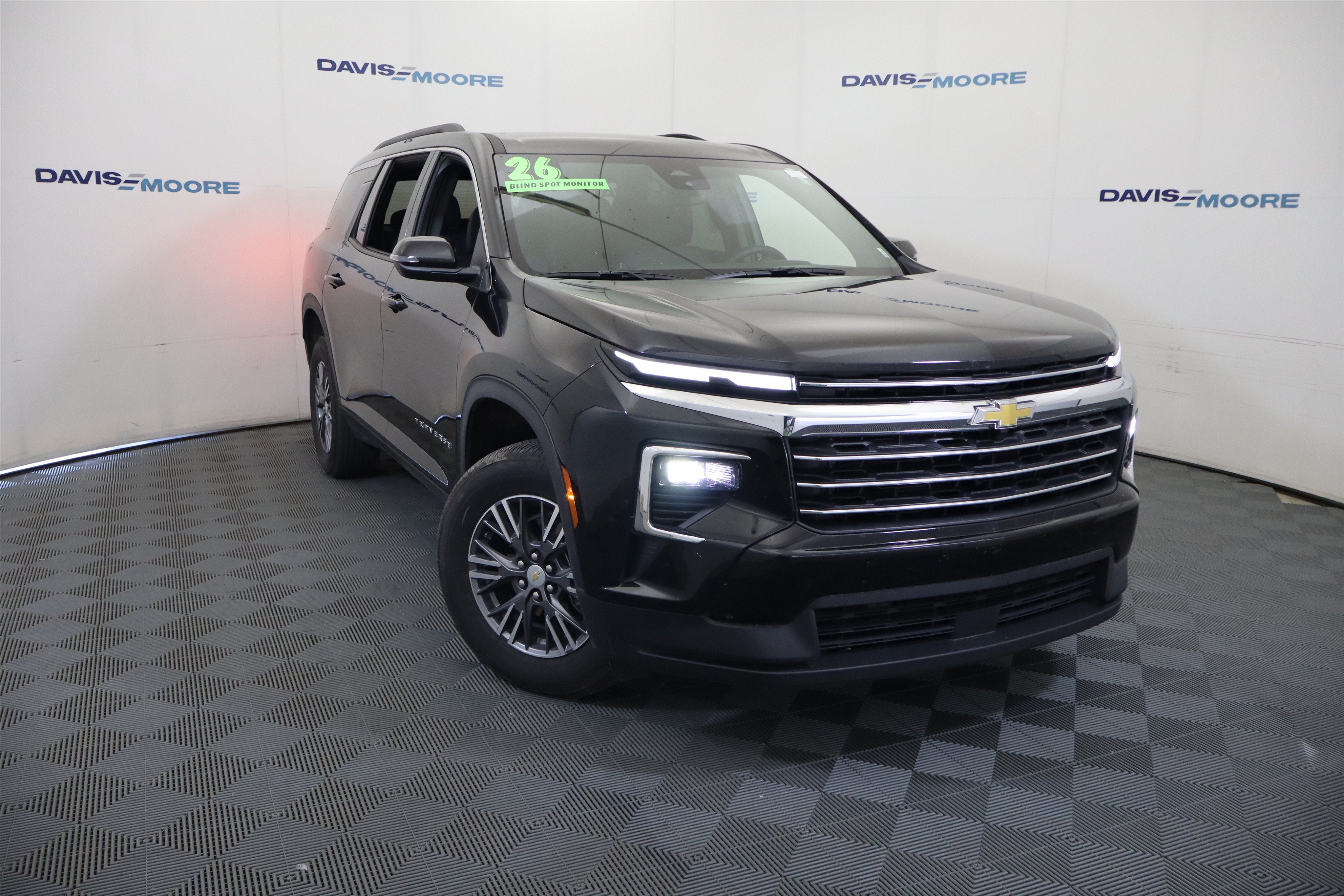 2026 Chevrolet Traverse AWD LT