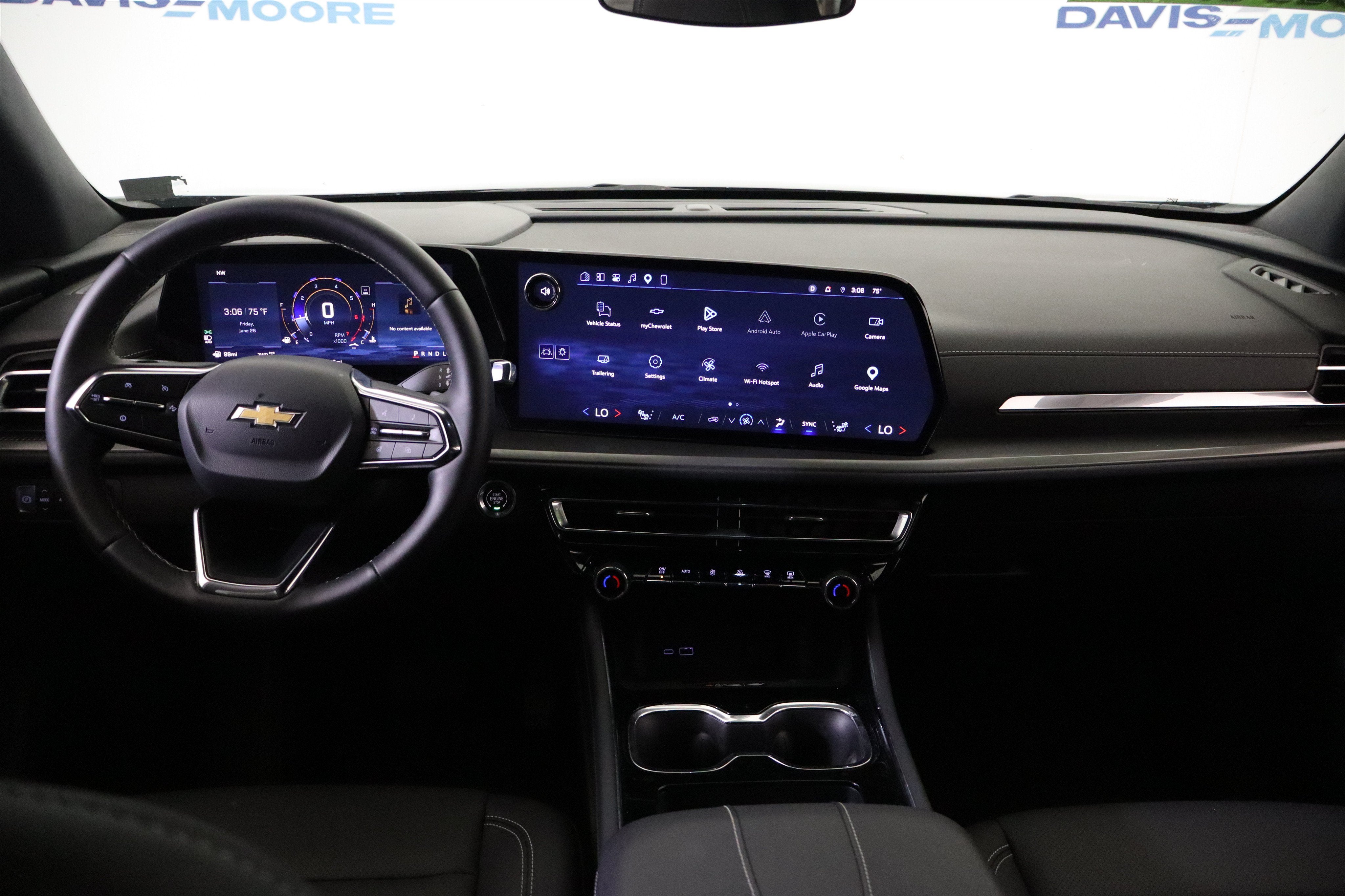 2026 Chevrolet Traverse AWD LT