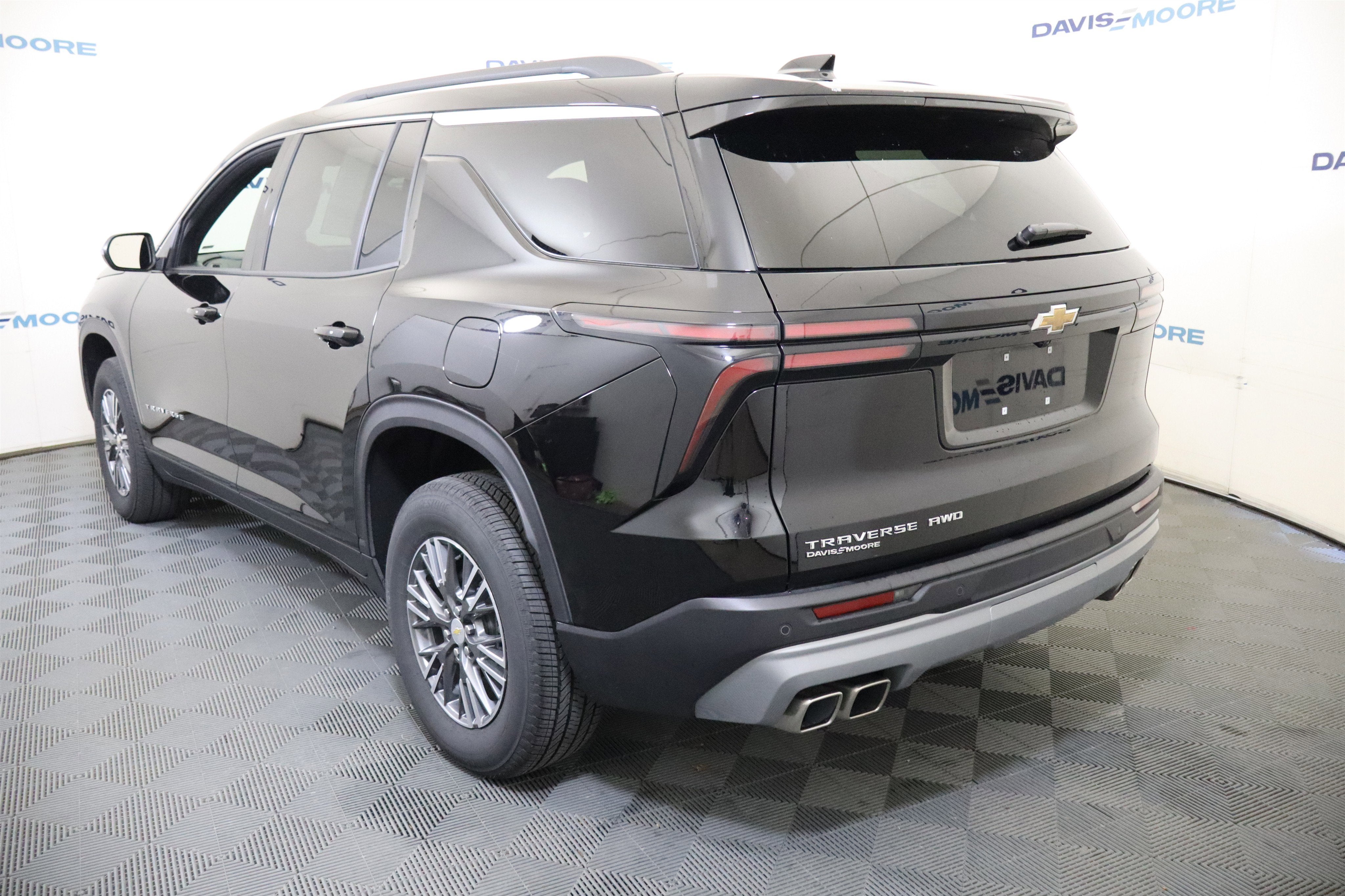 2026 Chevrolet Traverse AWD LT