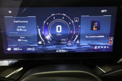 2025 Chevrolet Suburban LT