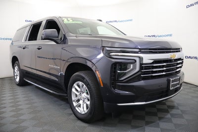 2025 Chevrolet Suburban LT