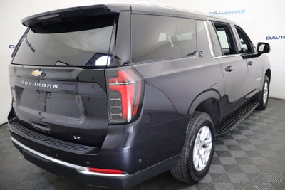 2025 Chevrolet Suburban LT