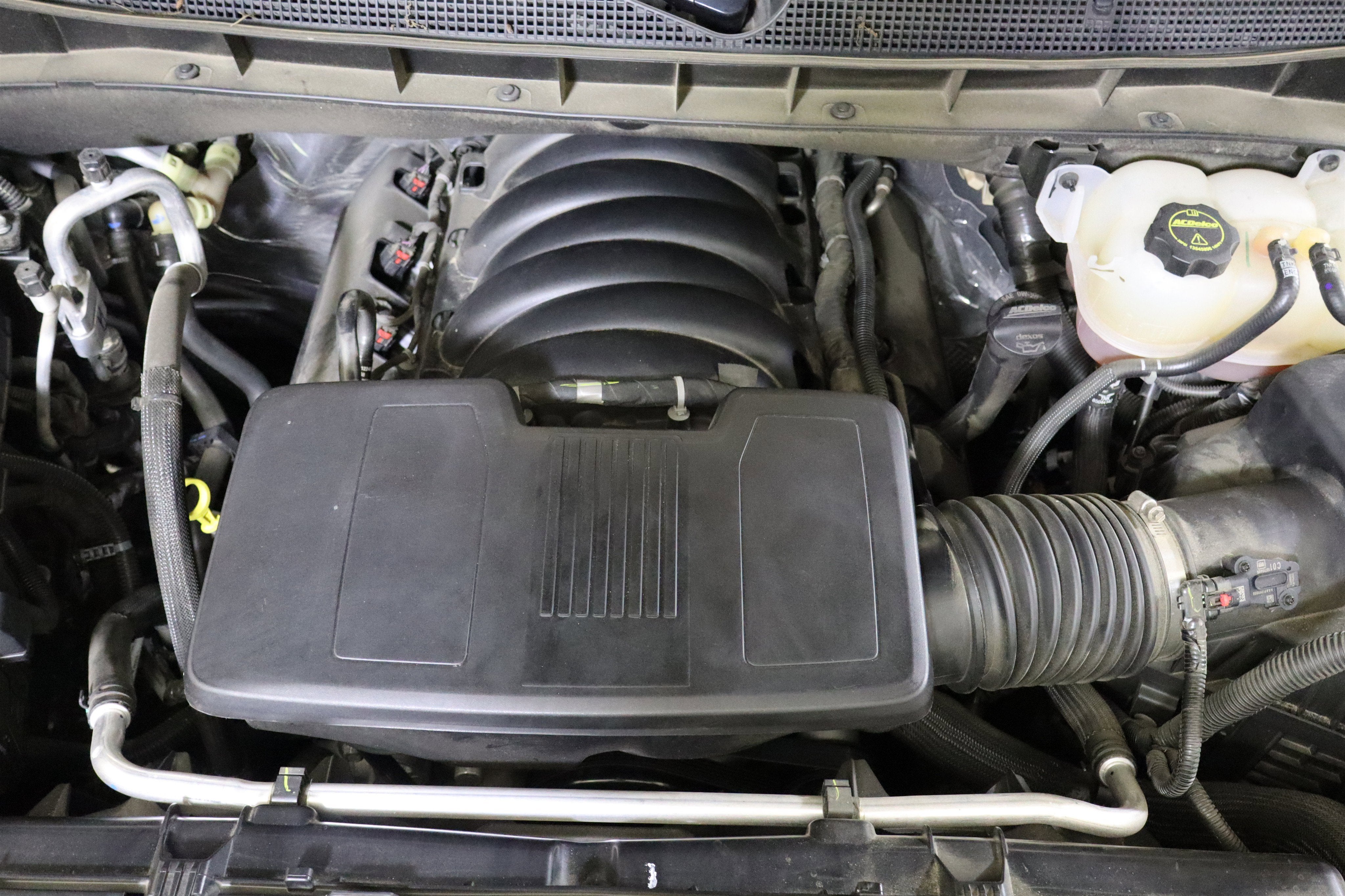 2025 Chevrolet Suburban LT