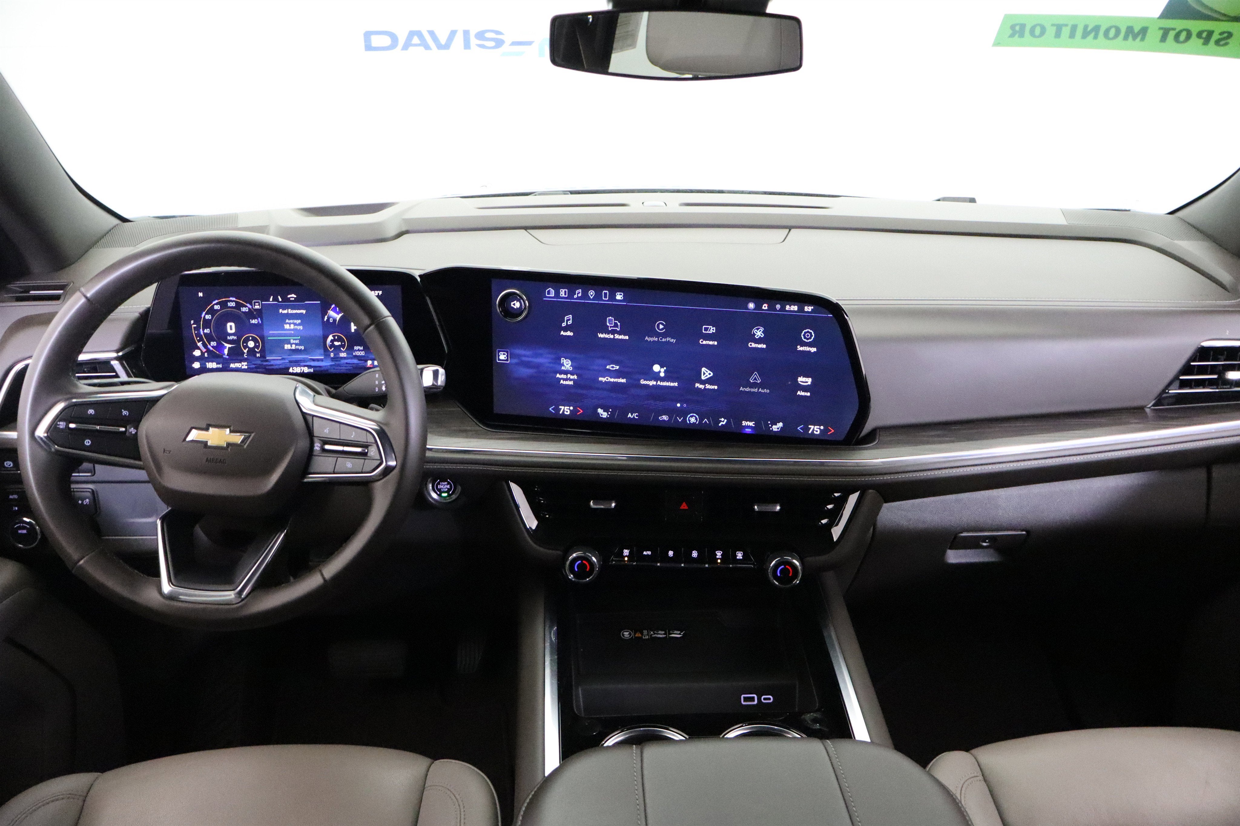 2025 Chevrolet Suburban LT