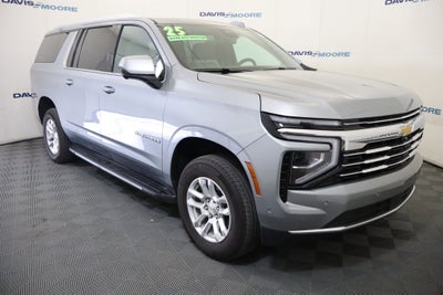 2025 Chevrolet Suburban LT