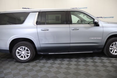 2025 Chevrolet Suburban LT