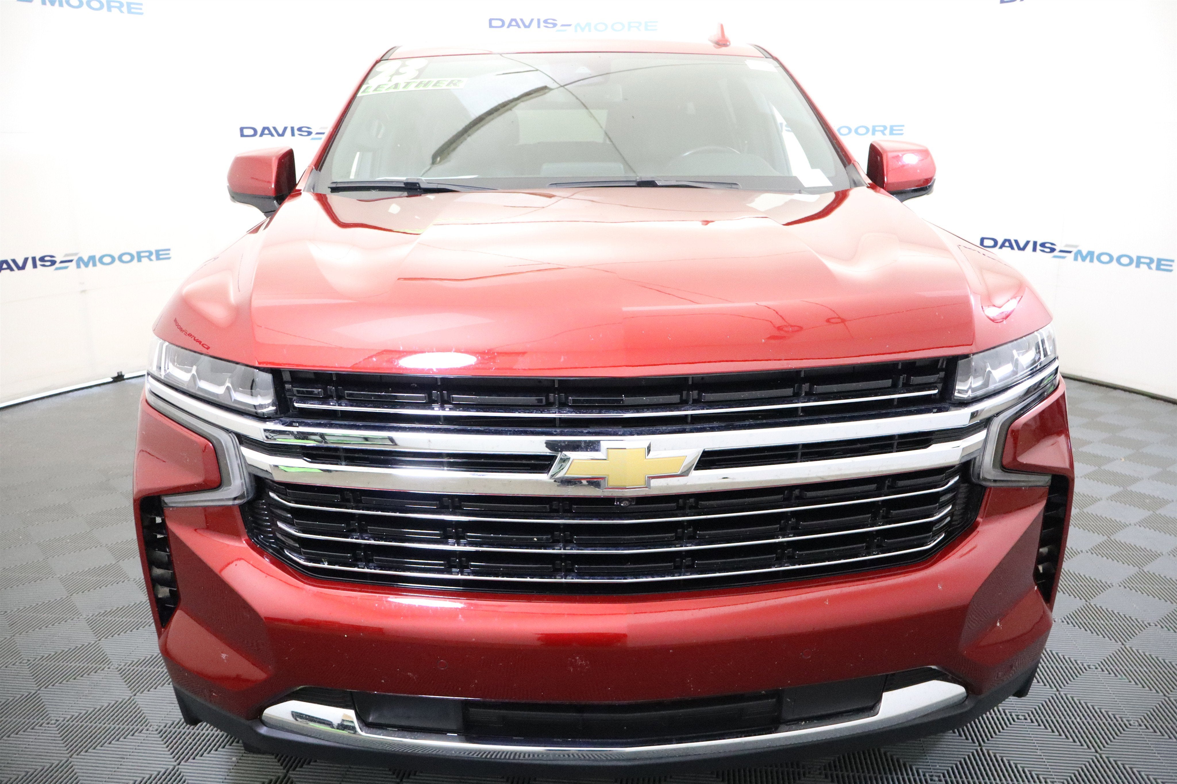 2023 Chevrolet Suburban LT