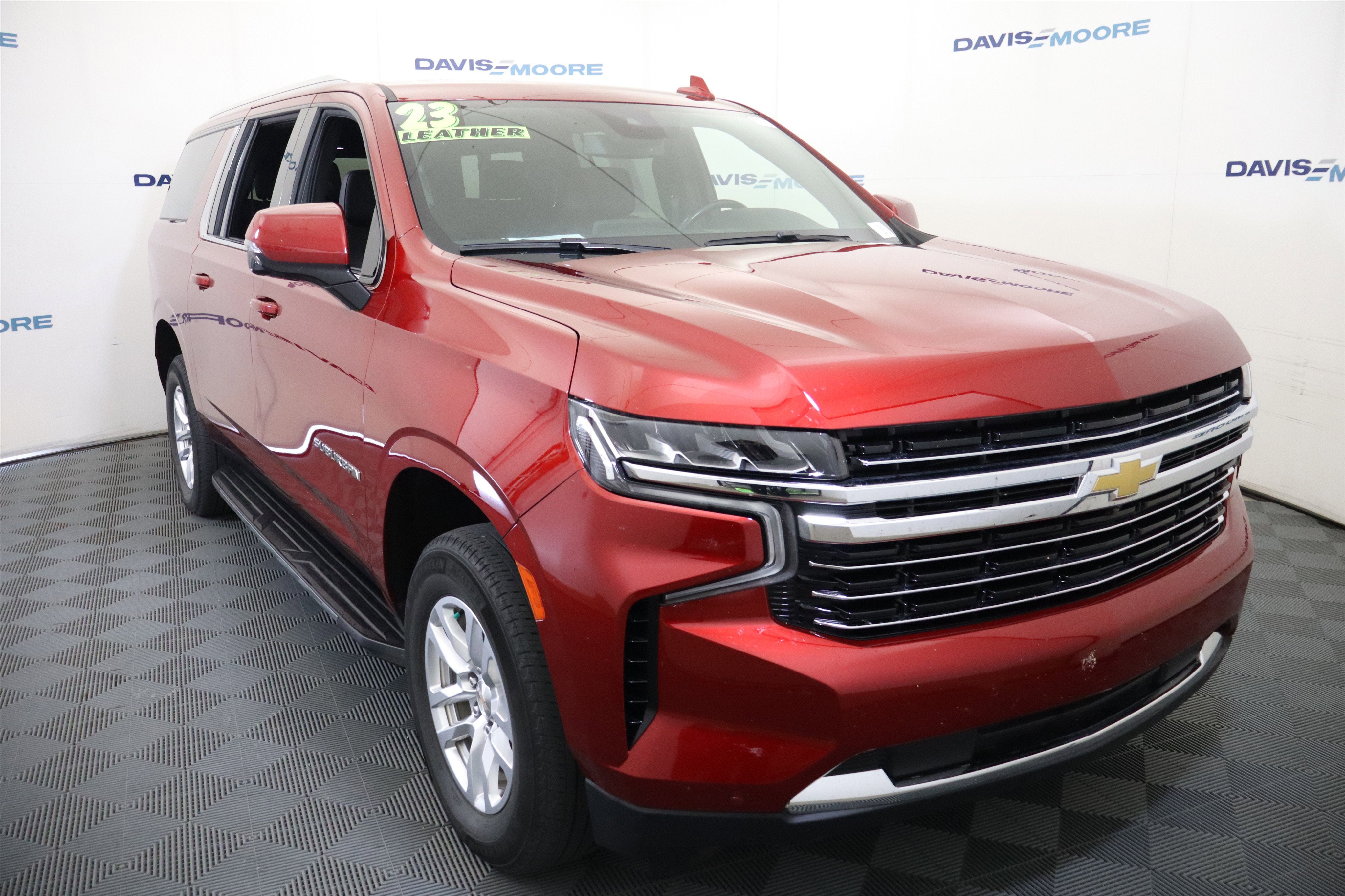 2023 Chevrolet Suburban LT