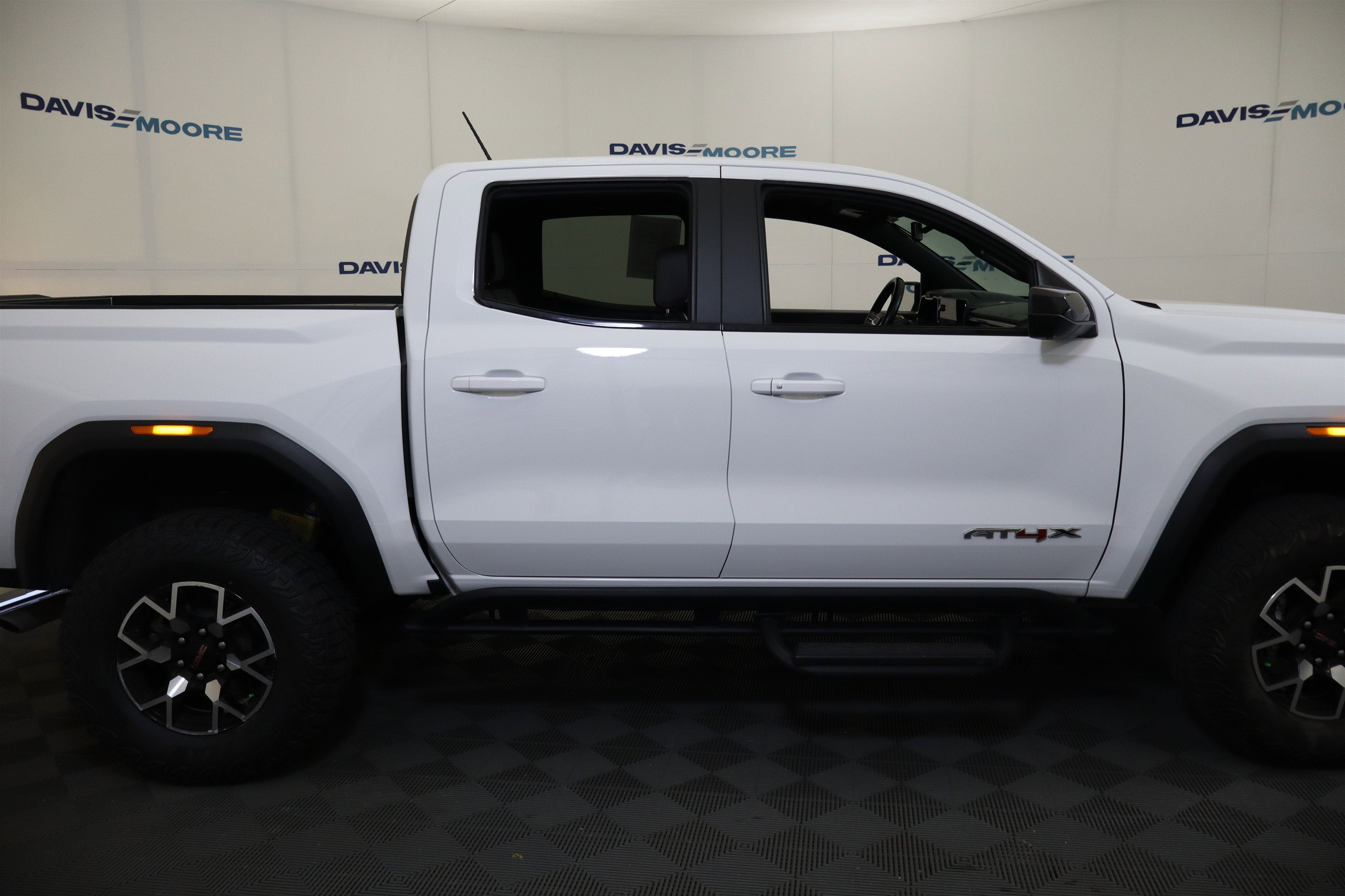2023 GMC Canyon 4WD AT4X