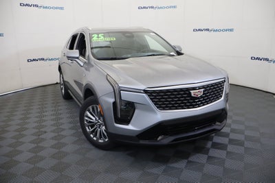 2025 Cadillac XT4 FWD Premium Luxury
