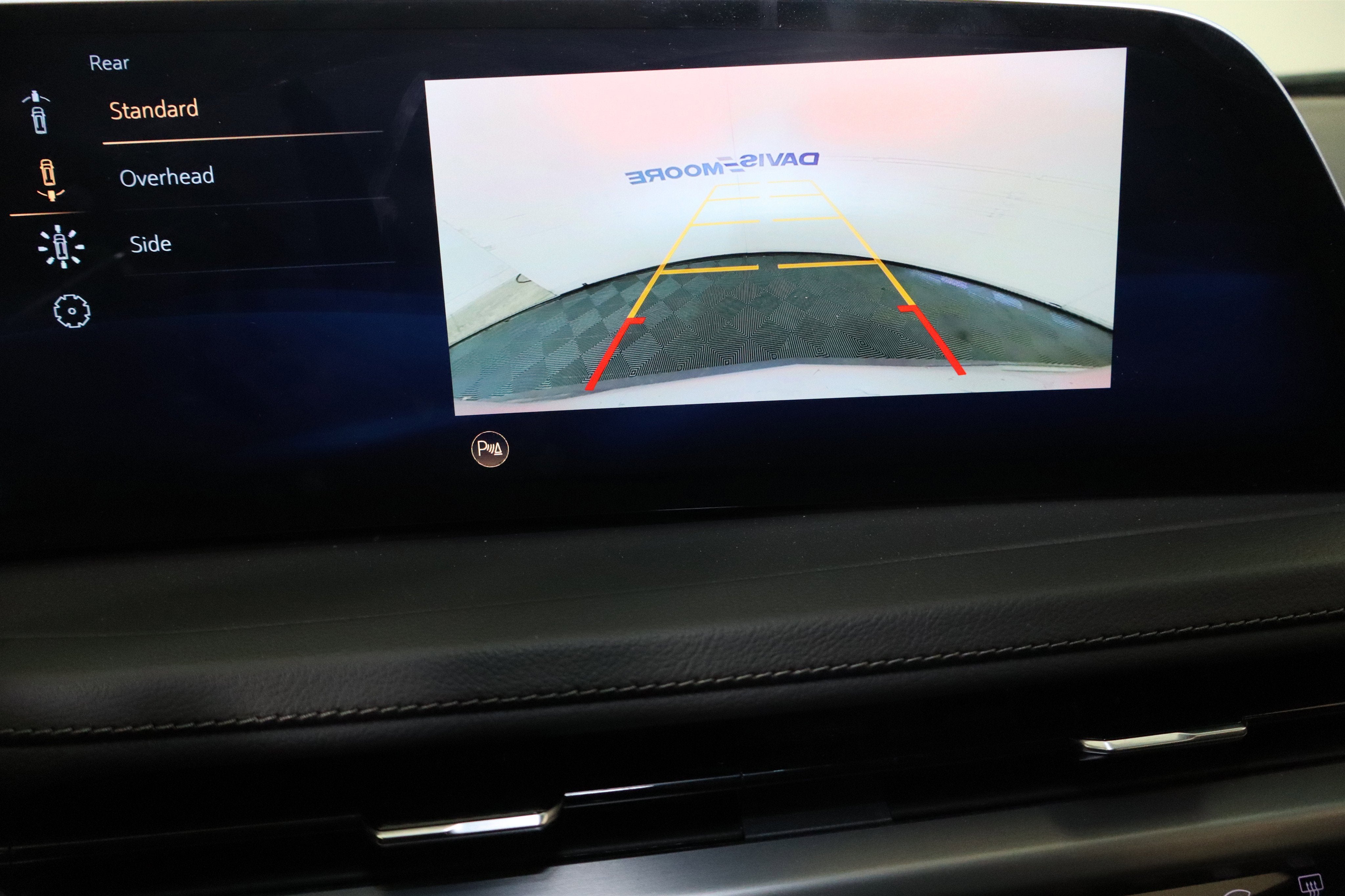 2025 Cadillac XT4 FWD Premium Luxury