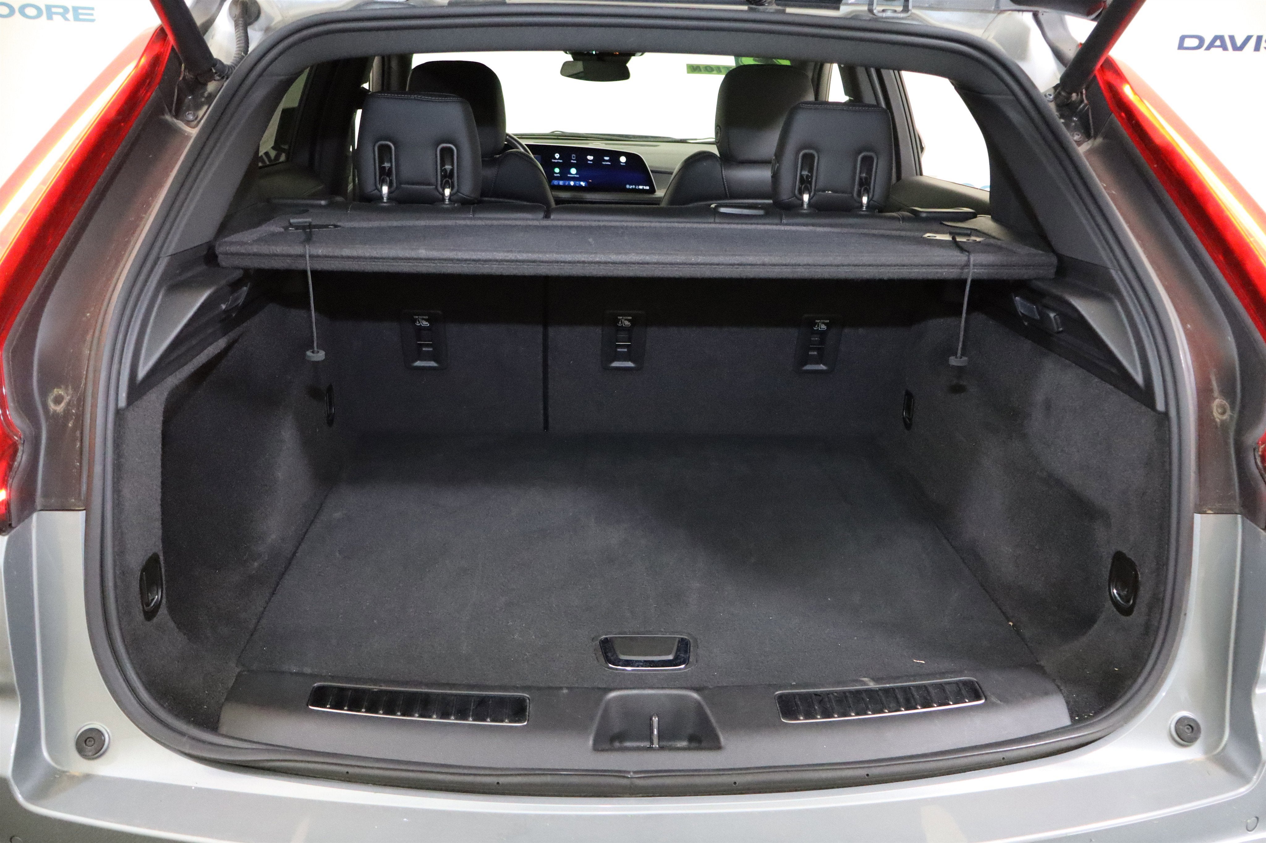 2025 Cadillac XT4 FWD Premium Luxury