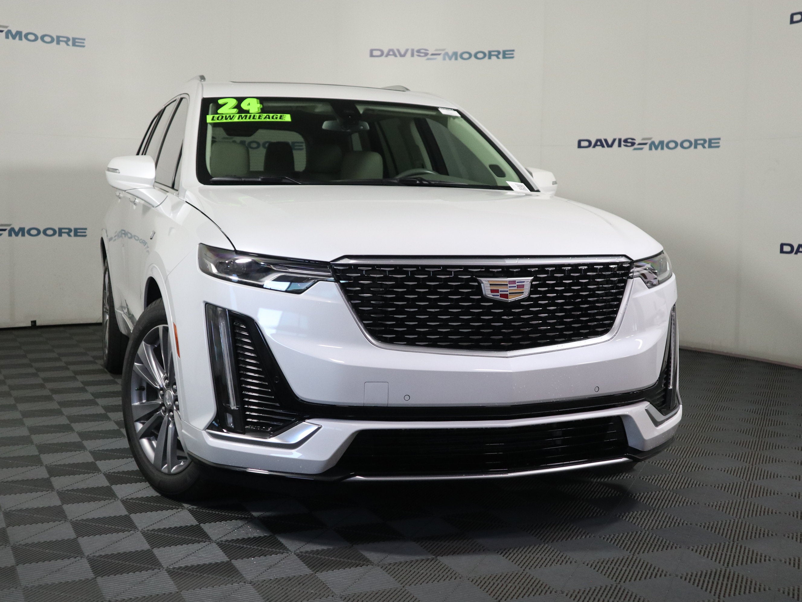 2024 Cadillac XT6 FWD Premium Luxury