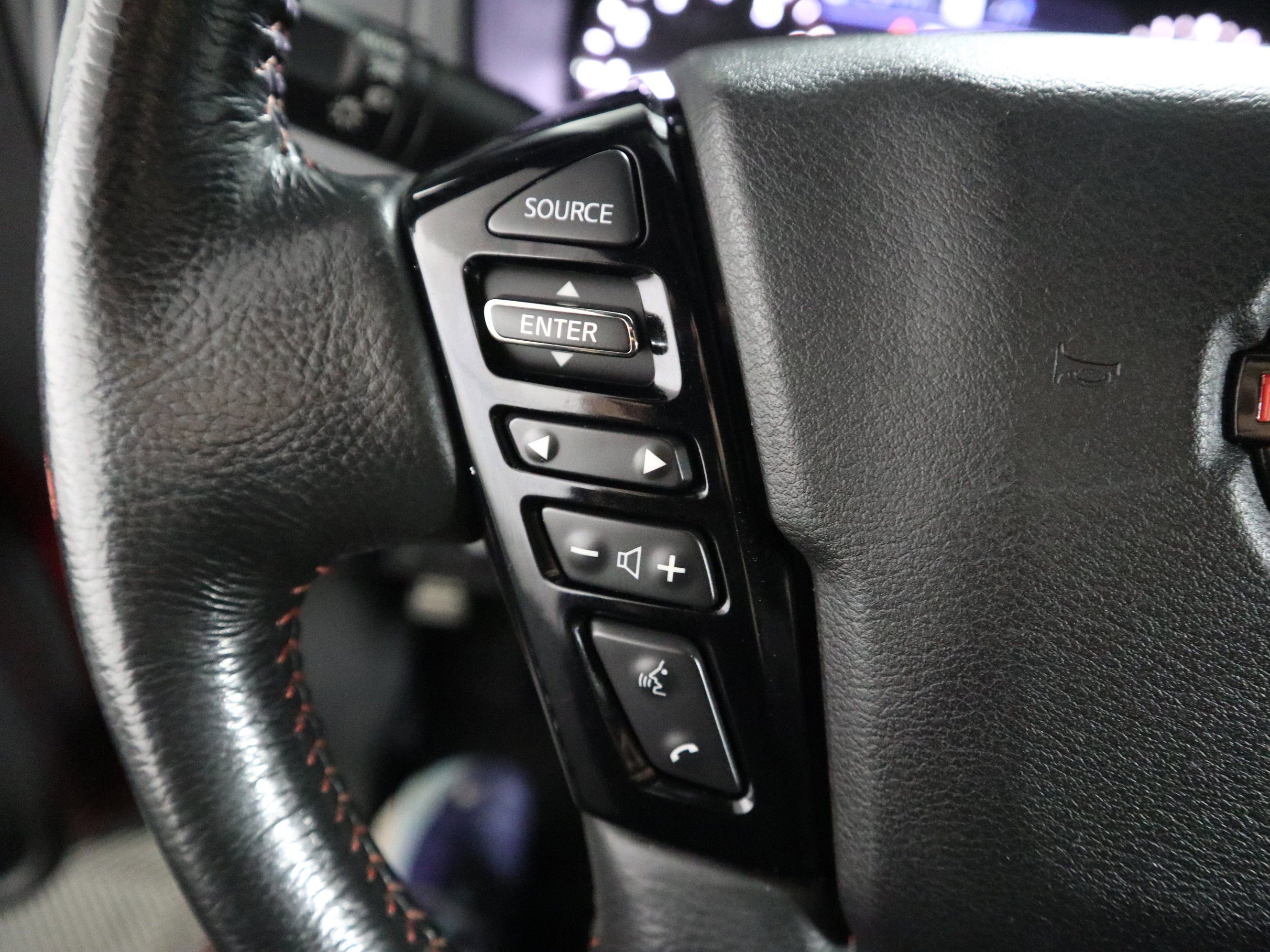 2023 Nissan Frontier PRO-X Crew Cab