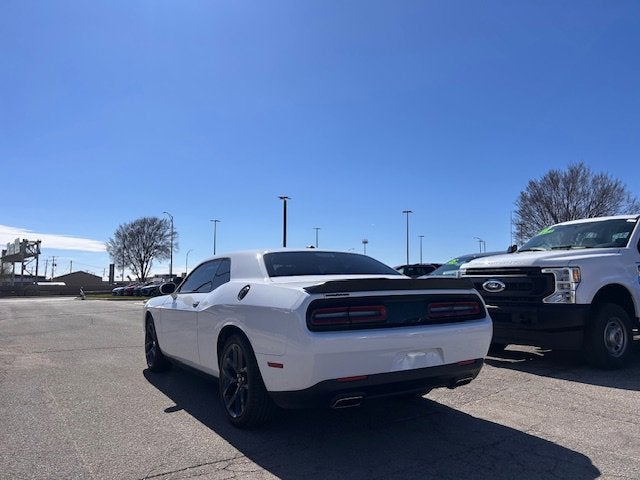 2022 Dodge Challenger SXT