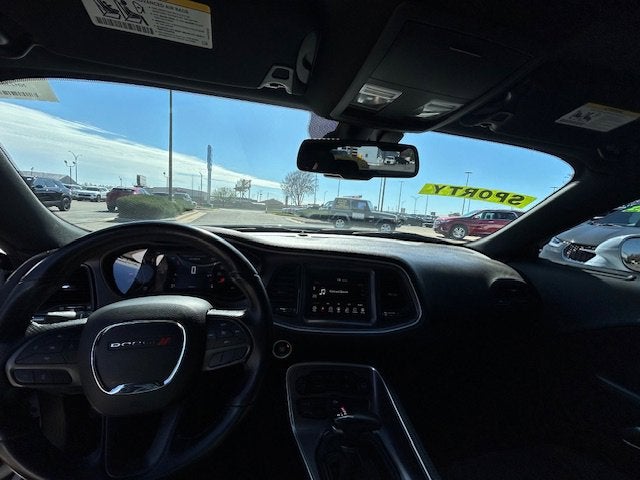 2022 Dodge Challenger SXT