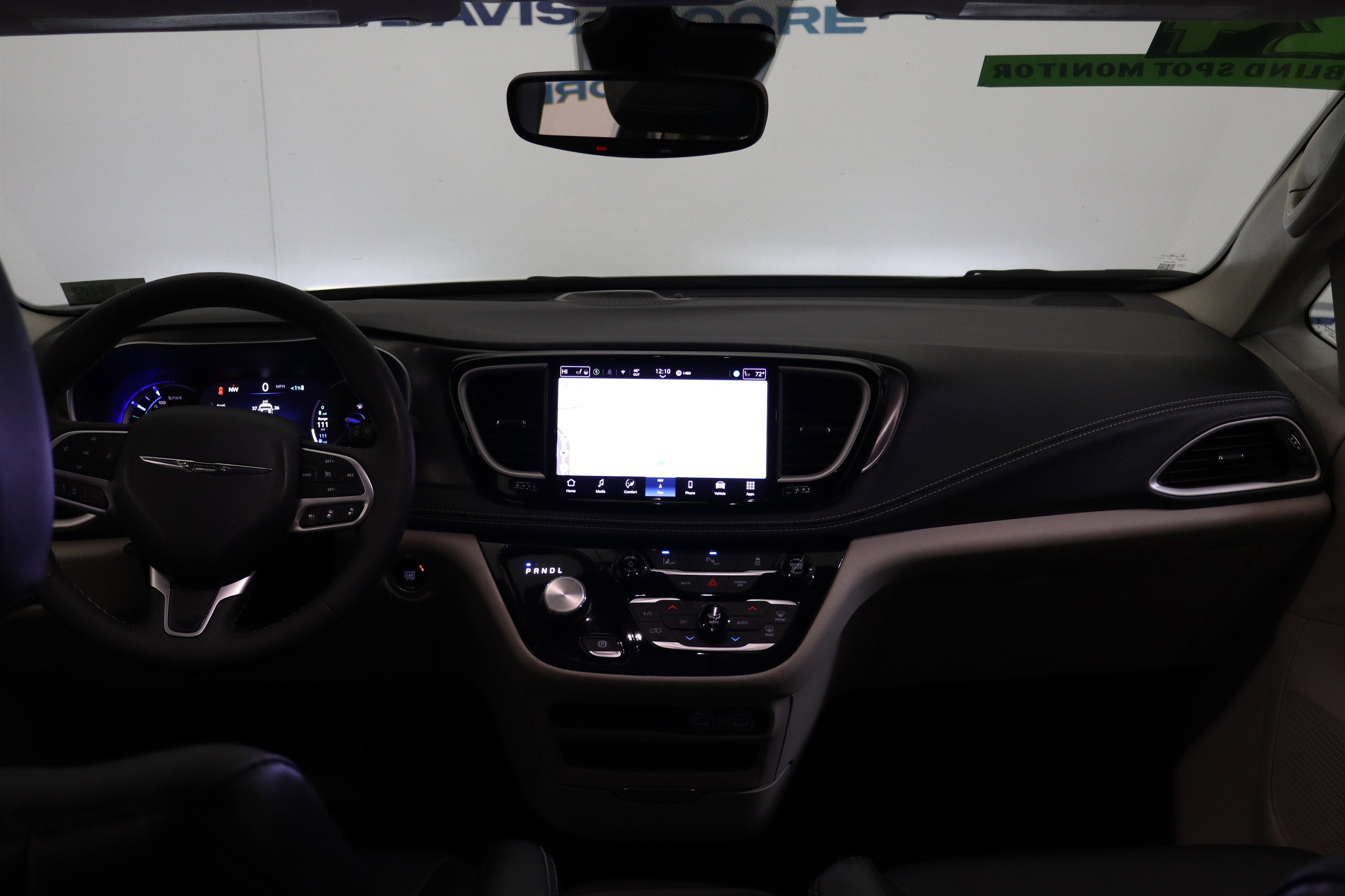 2024 Chrysler Pacifica Hybrid Select