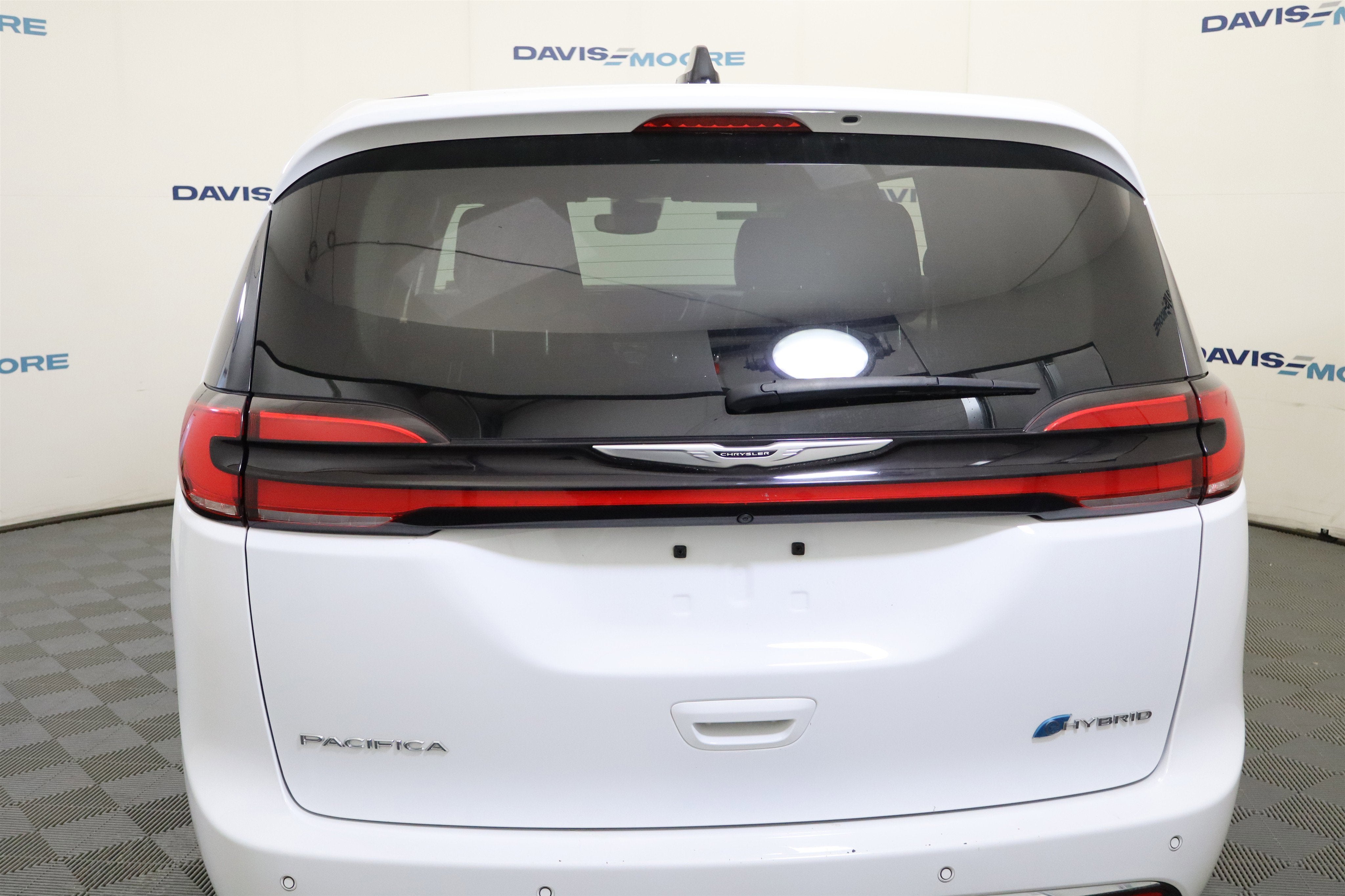 2024 Chrysler Pacifica Hybrid Select