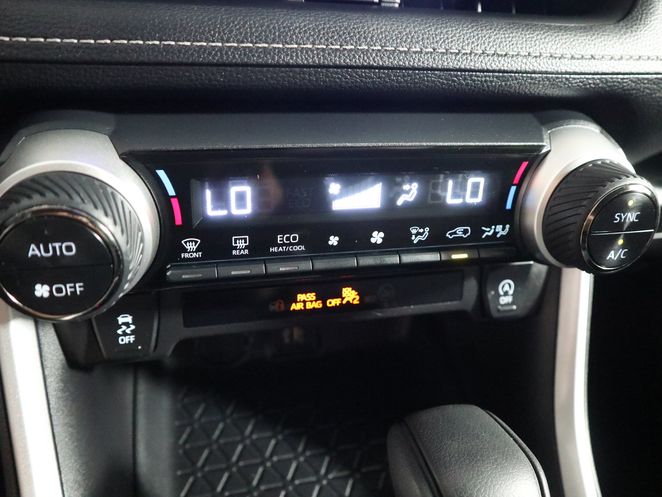 2025 Toyota RAV4 XLE AWD