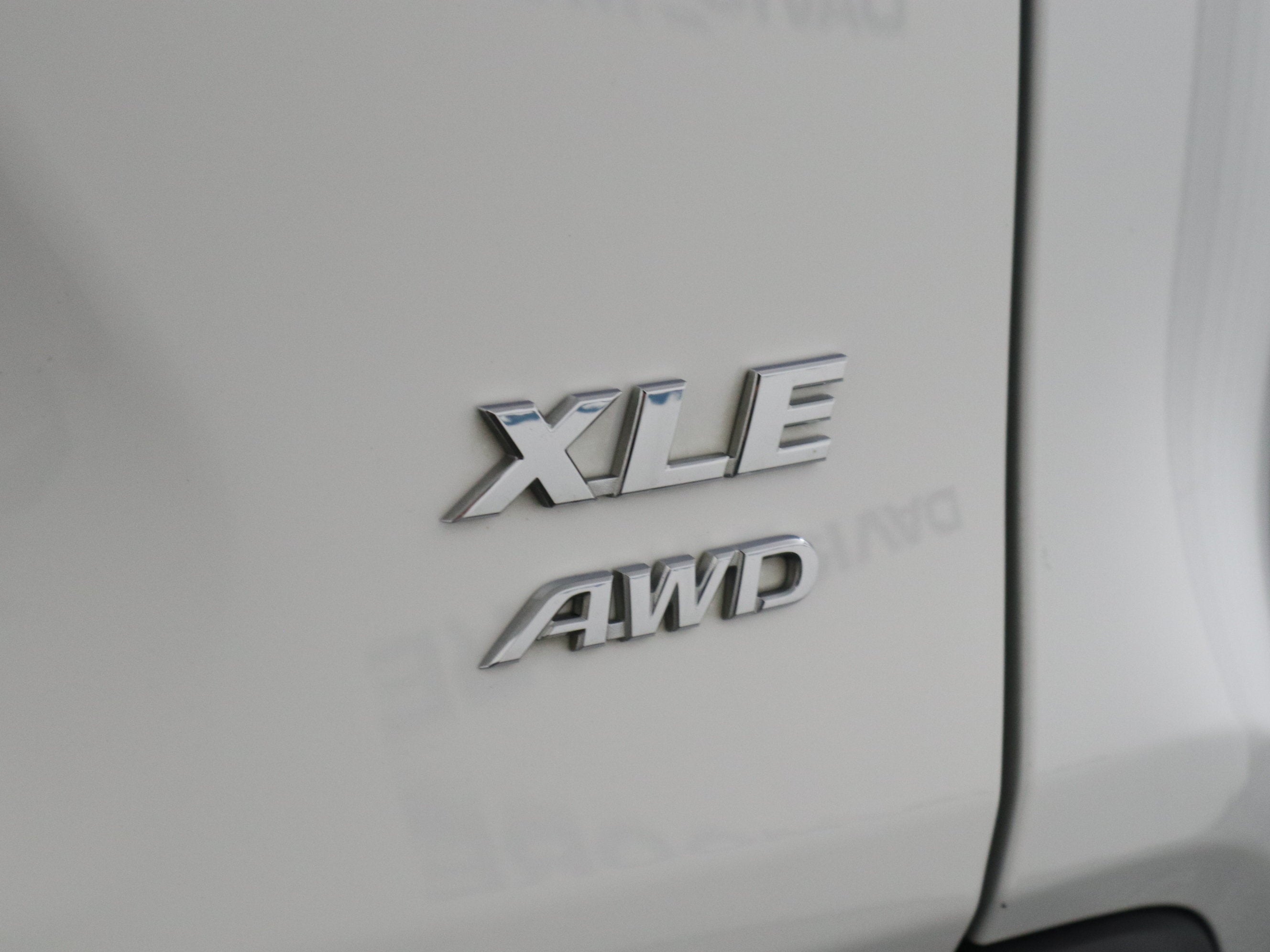 2025 Toyota RAV4 XLE AWD