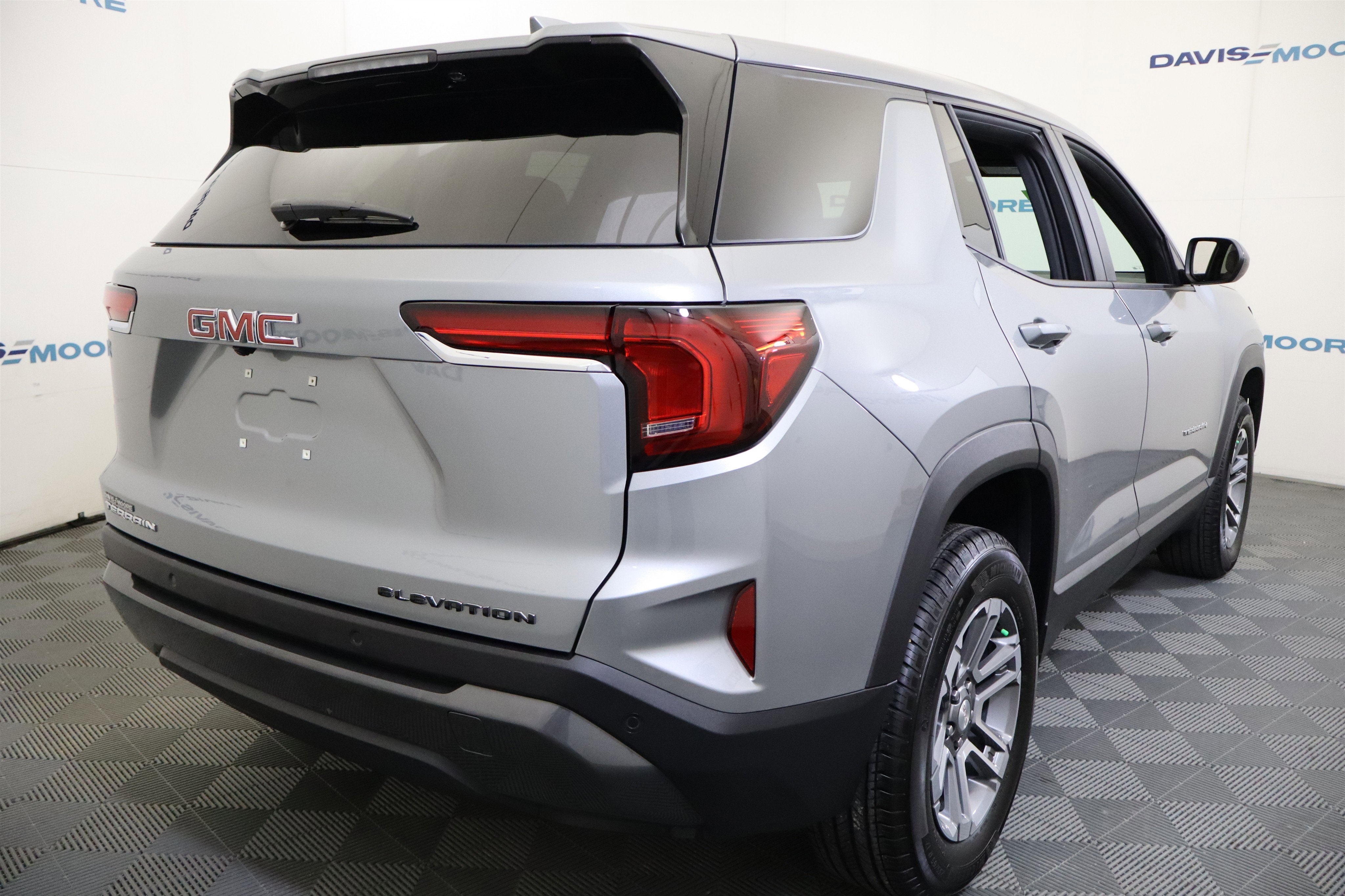 2025 GMC Terrain FWD Elevation