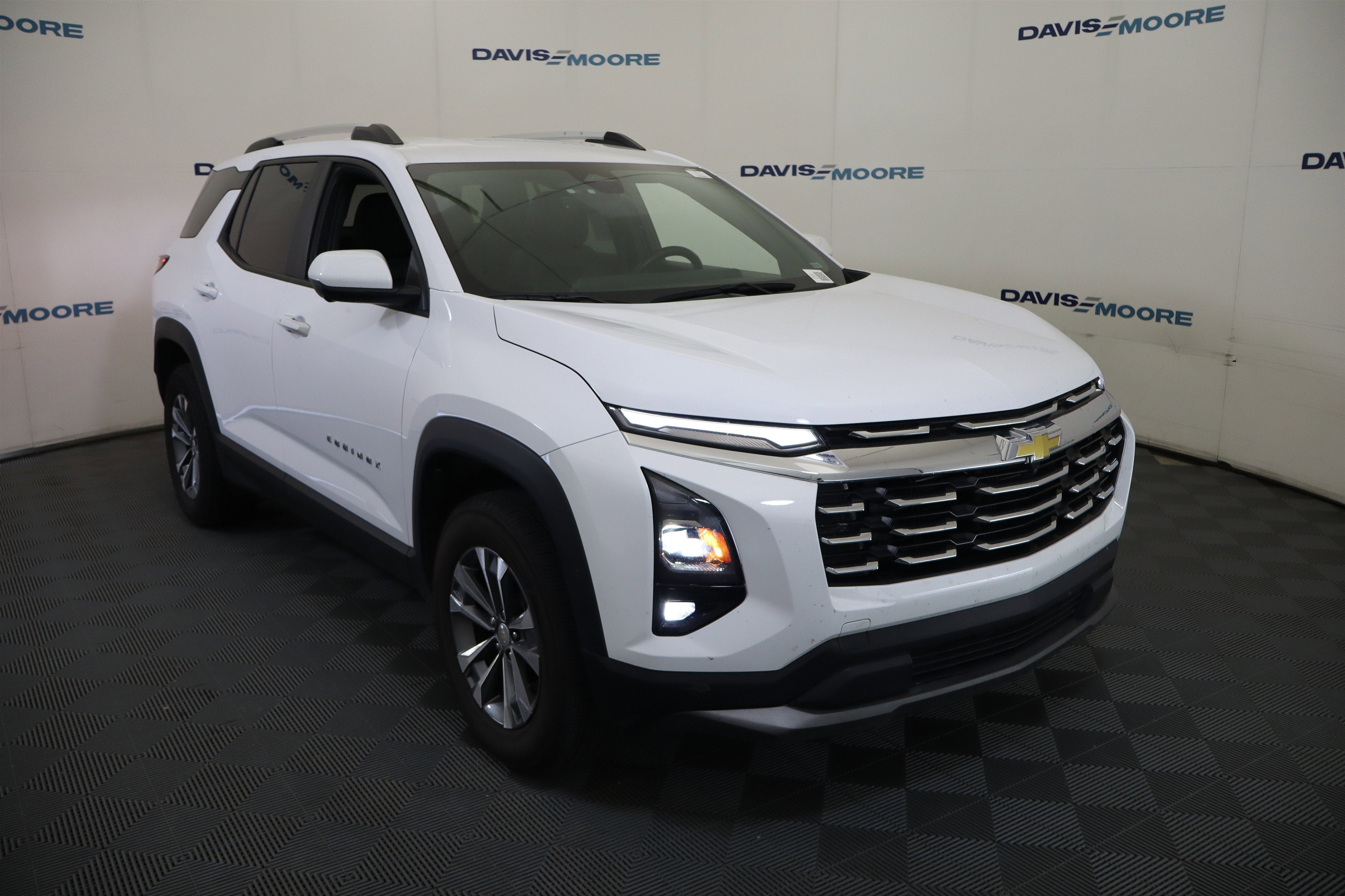 2025 Chevrolet Equinox FWD LT
