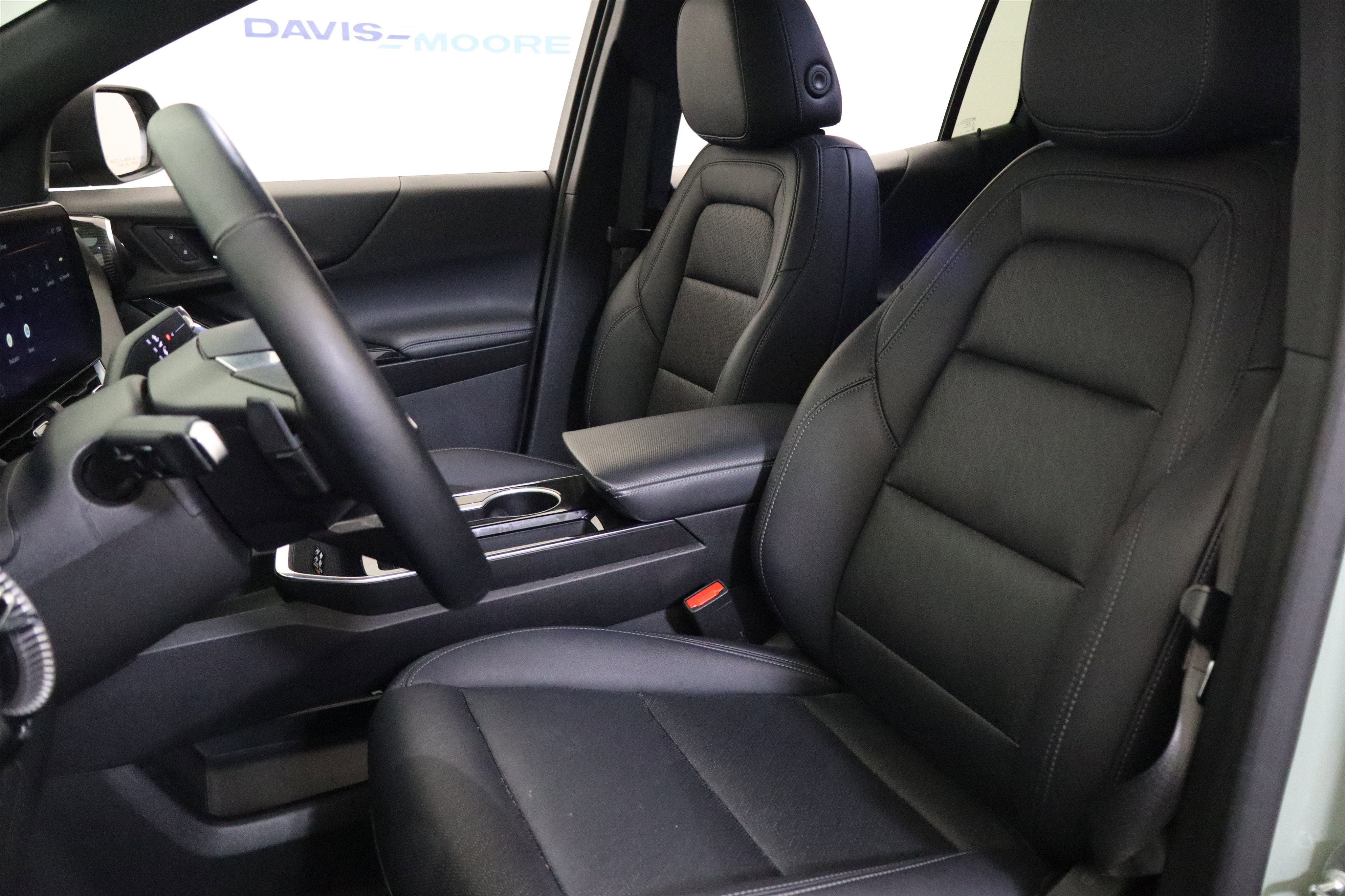 2025 Chevrolet Equinox FWD LT